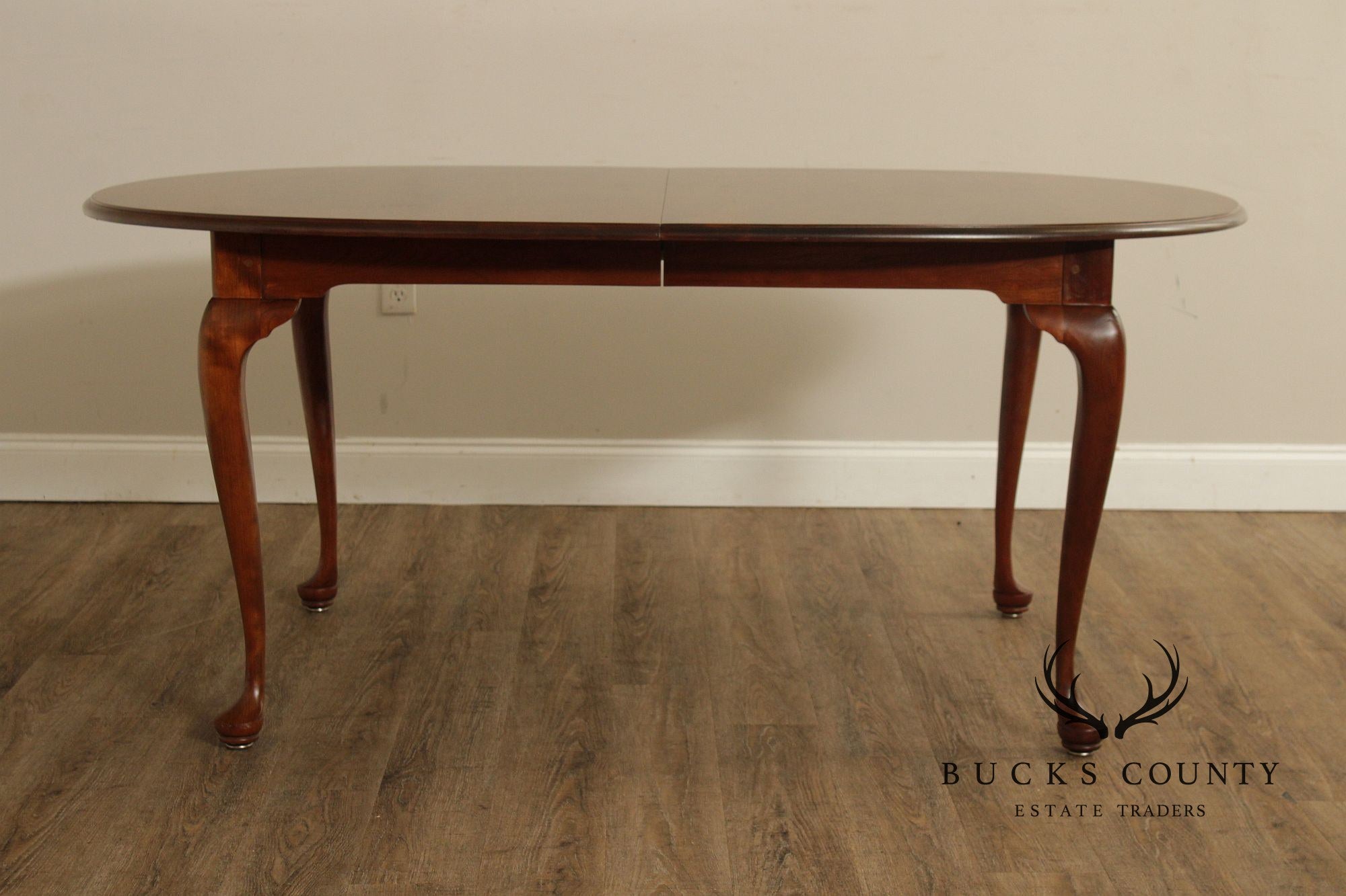 Stickley Queen Anne Style Oval Cherry Expandable Dining Table