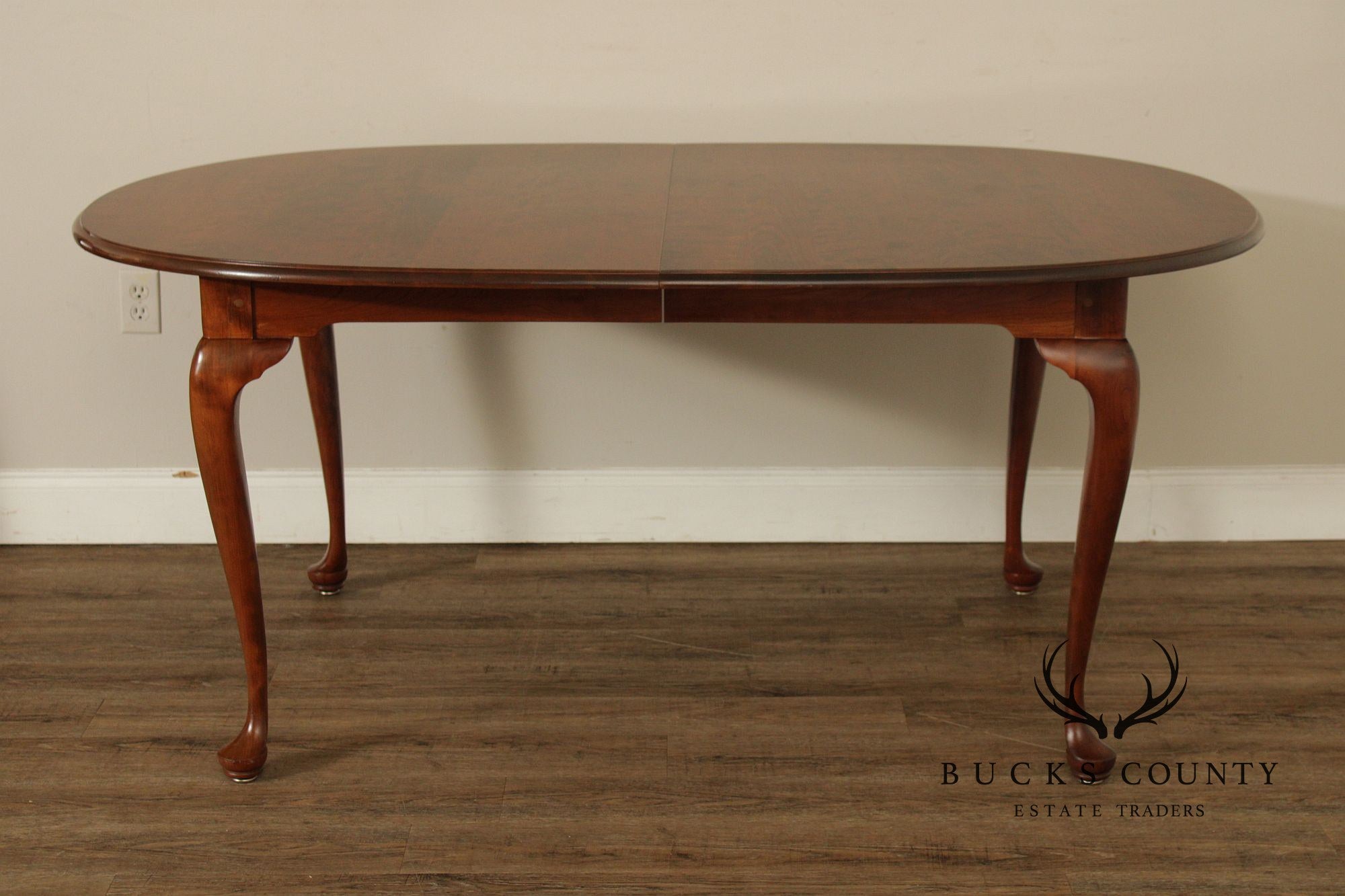 Stickley Queen Anne Style Oval Cherry Expandable Dining Table
