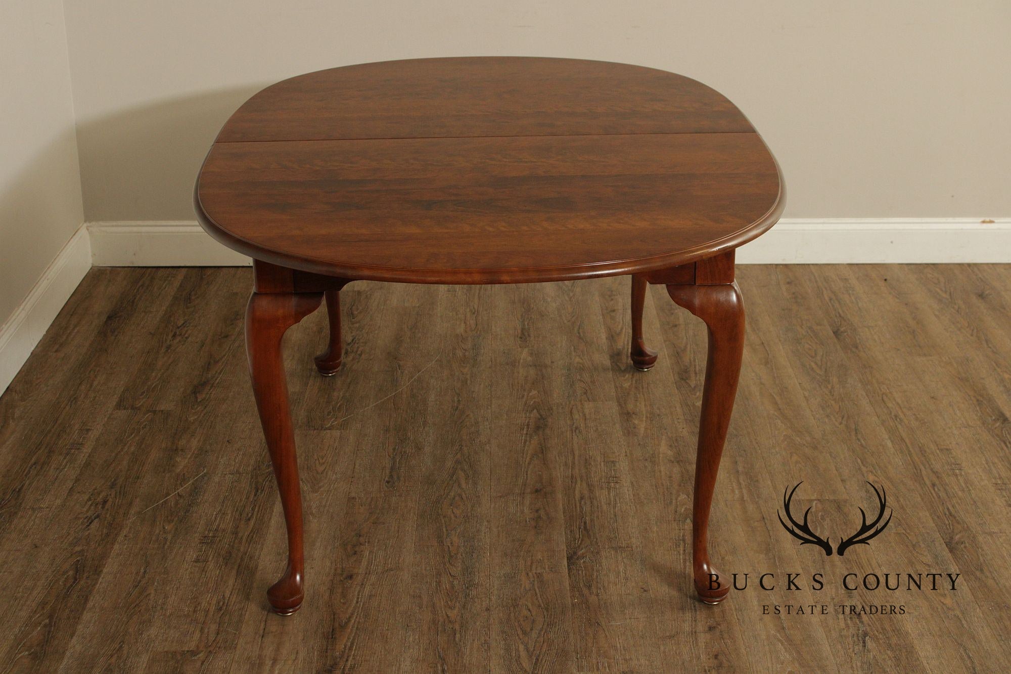 Stickley Queen Anne Style Oval Cherry Expandable Dining Table