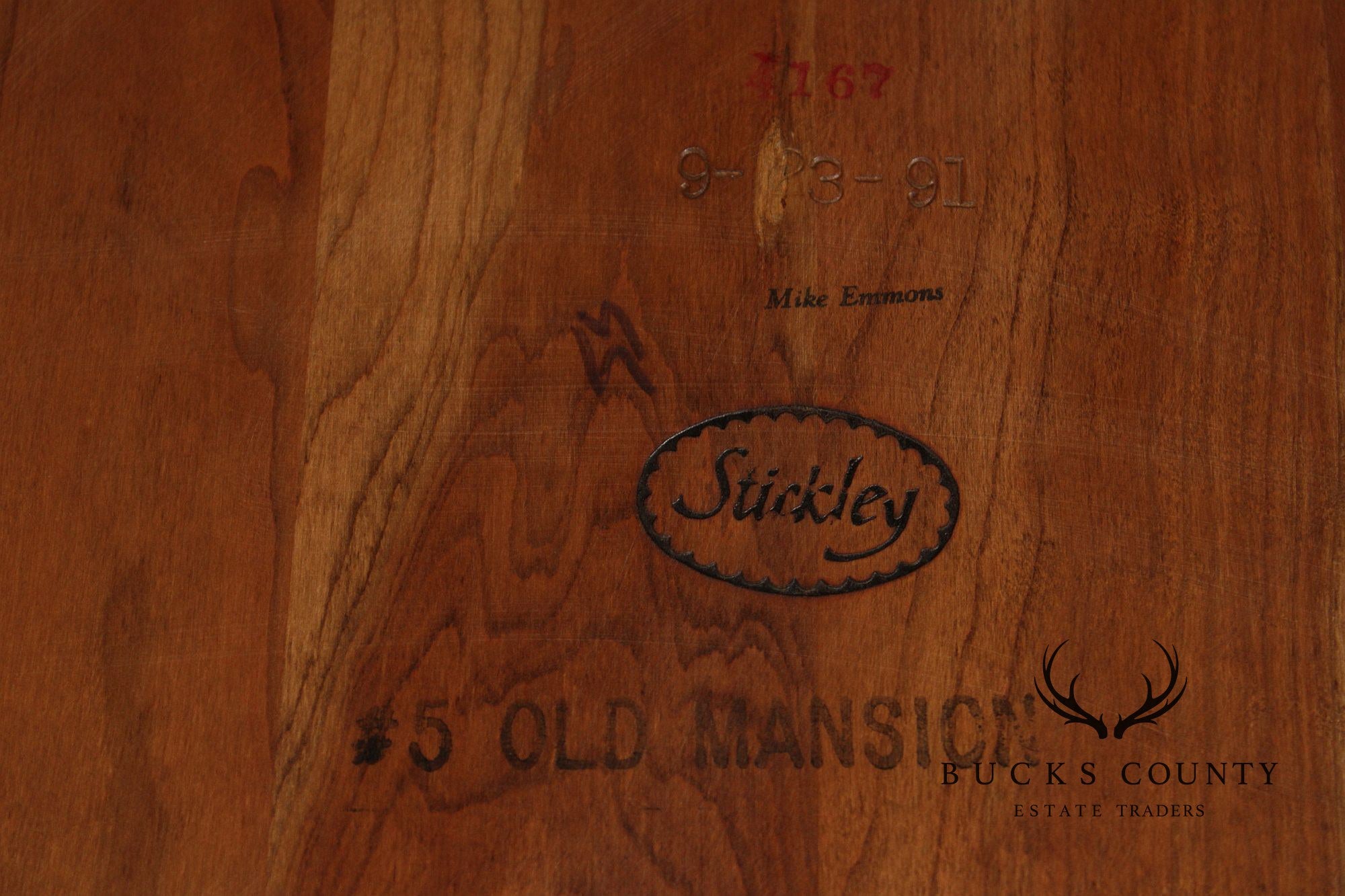 Stickley Queen Anne Style Oval Cherry Expandable Dining Table