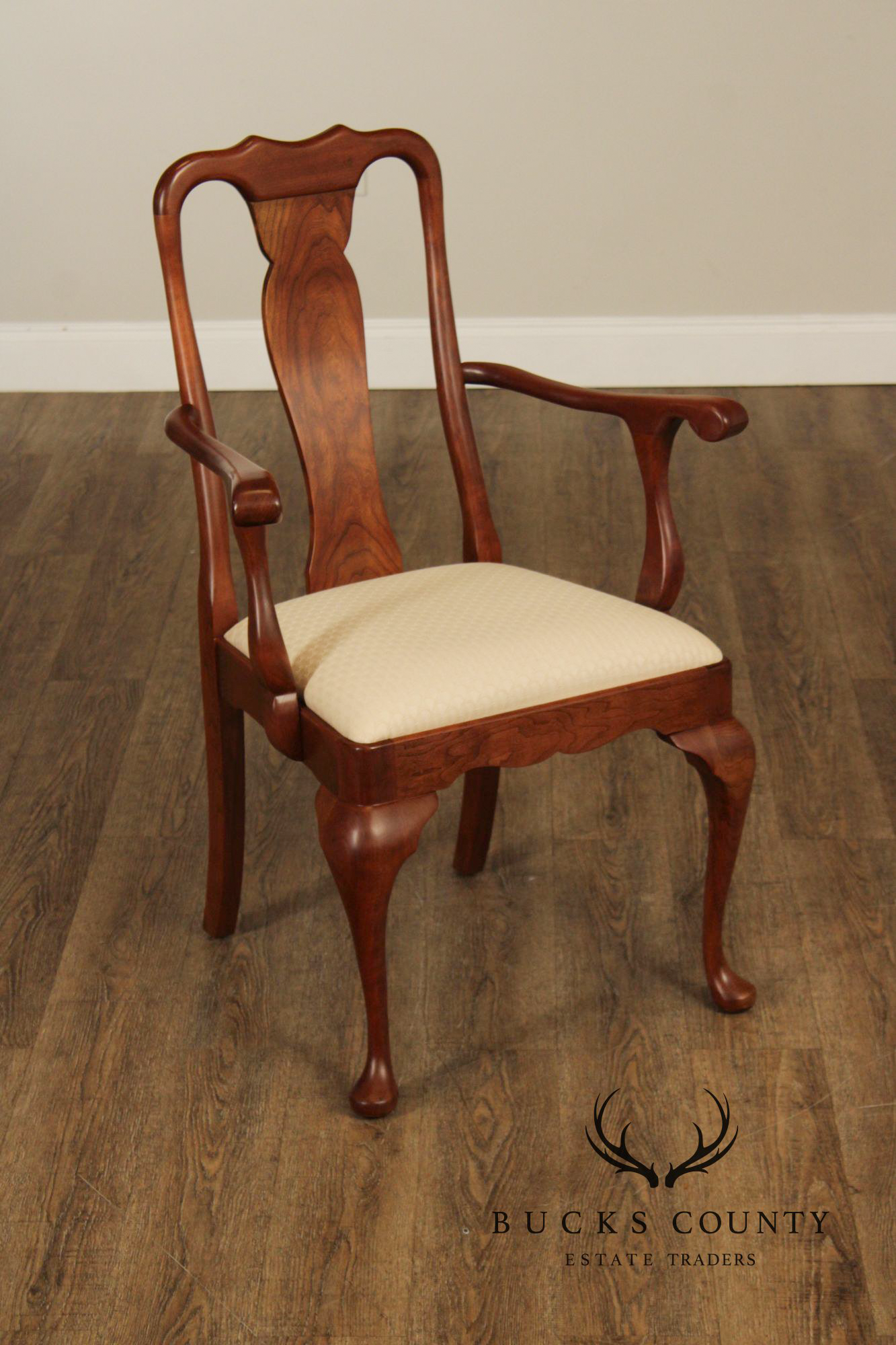 Stickley Queen Anne Style Set of Six Cherry Dining Chairs