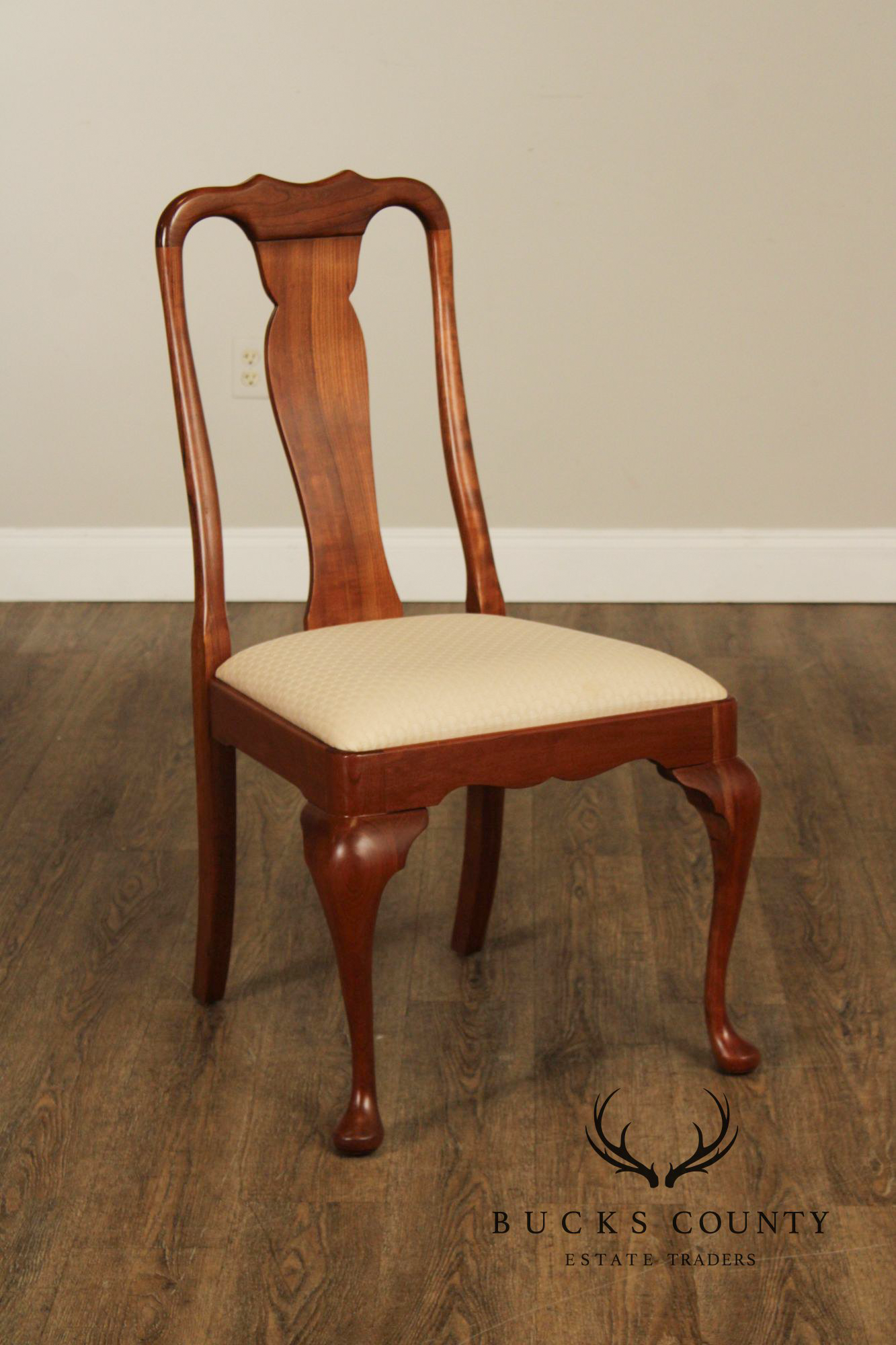 Stickley Queen Anne Style Set of Six Cherry Dining Chairs