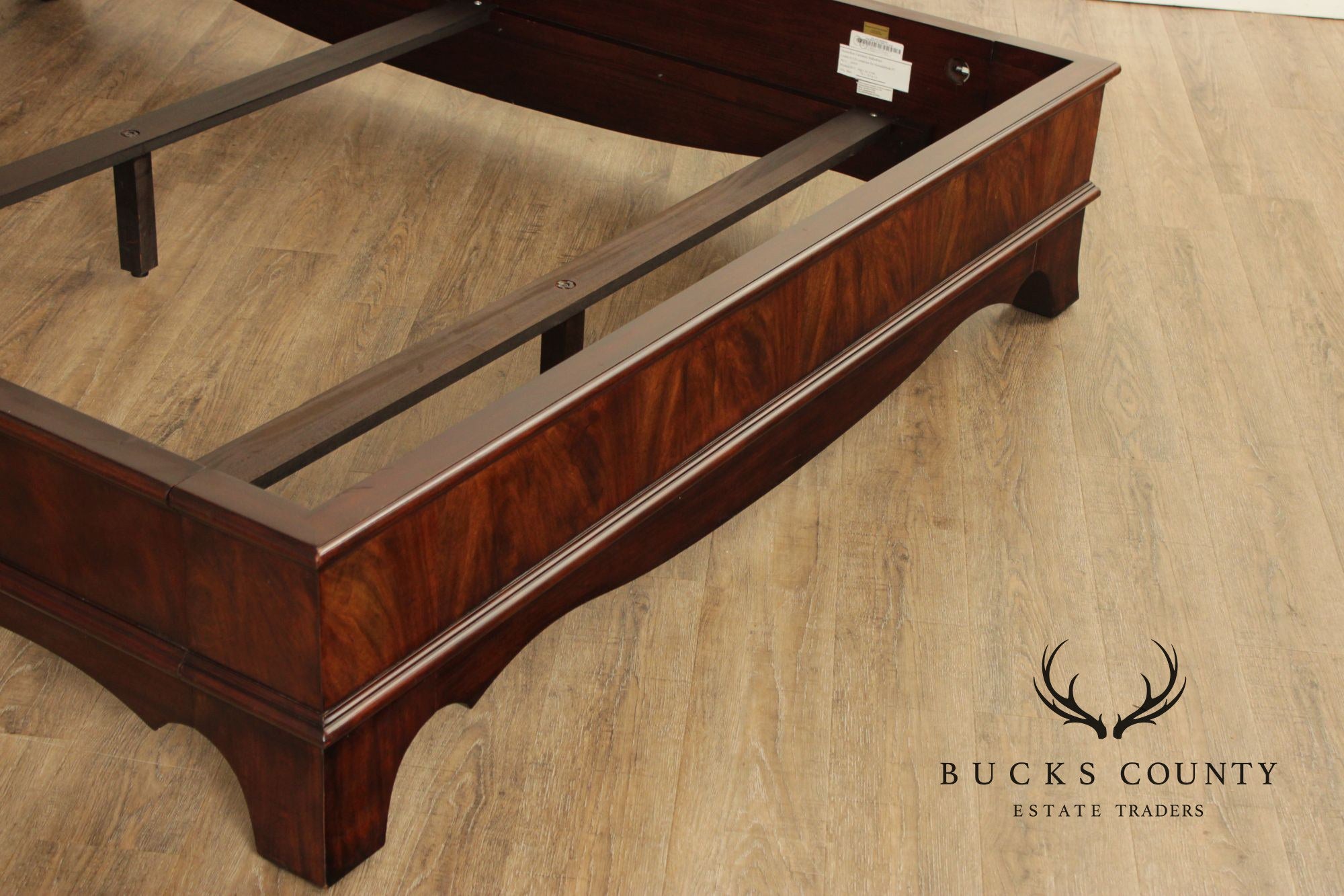Henredon Rococo Style Mahogany Queen Bedframe