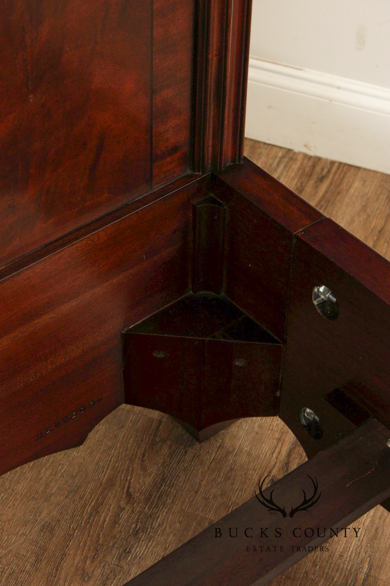Henredon Rococo Style Mahogany Queen Bedframe