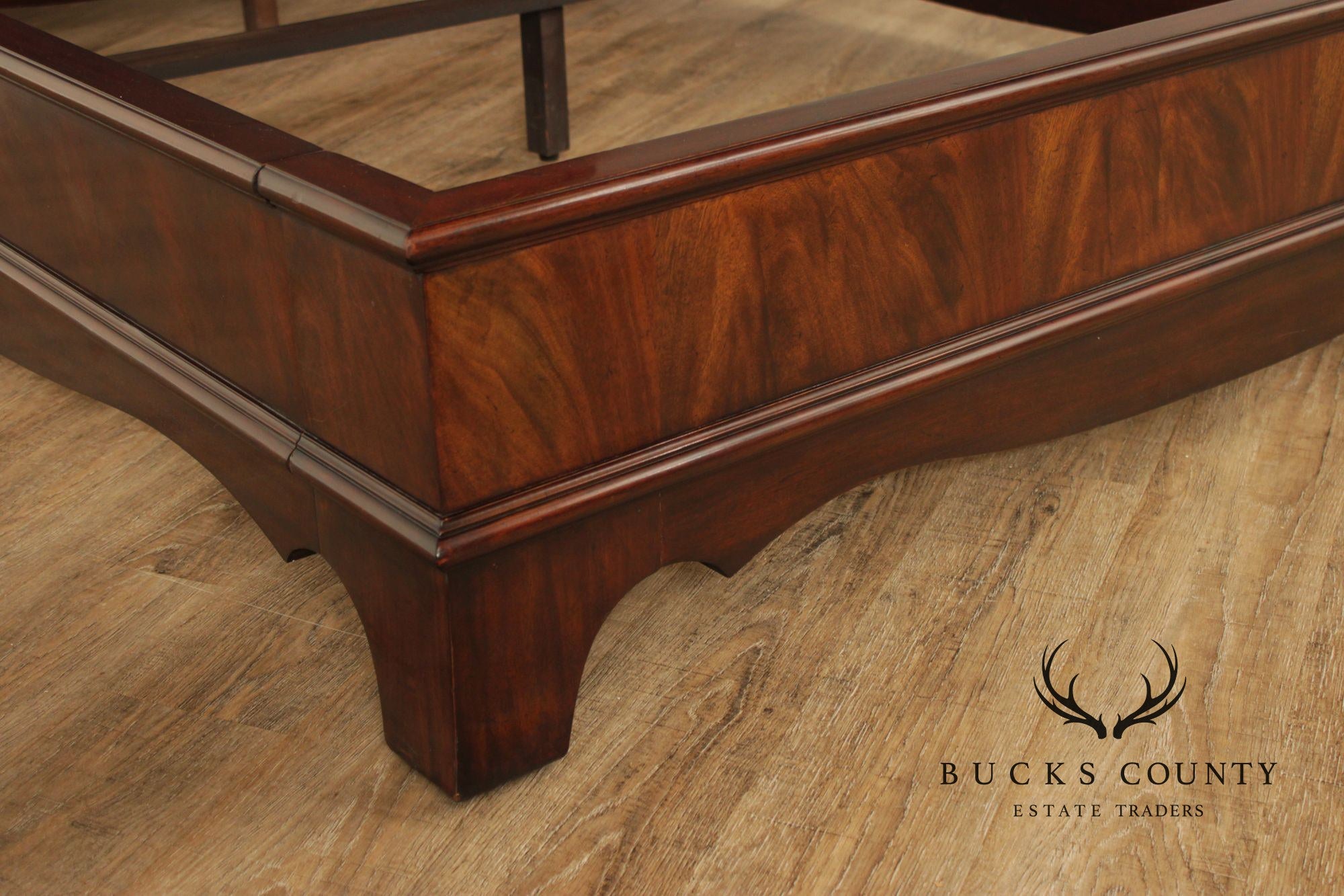 Henredon Rococo Style Mahogany Queen Bedframe