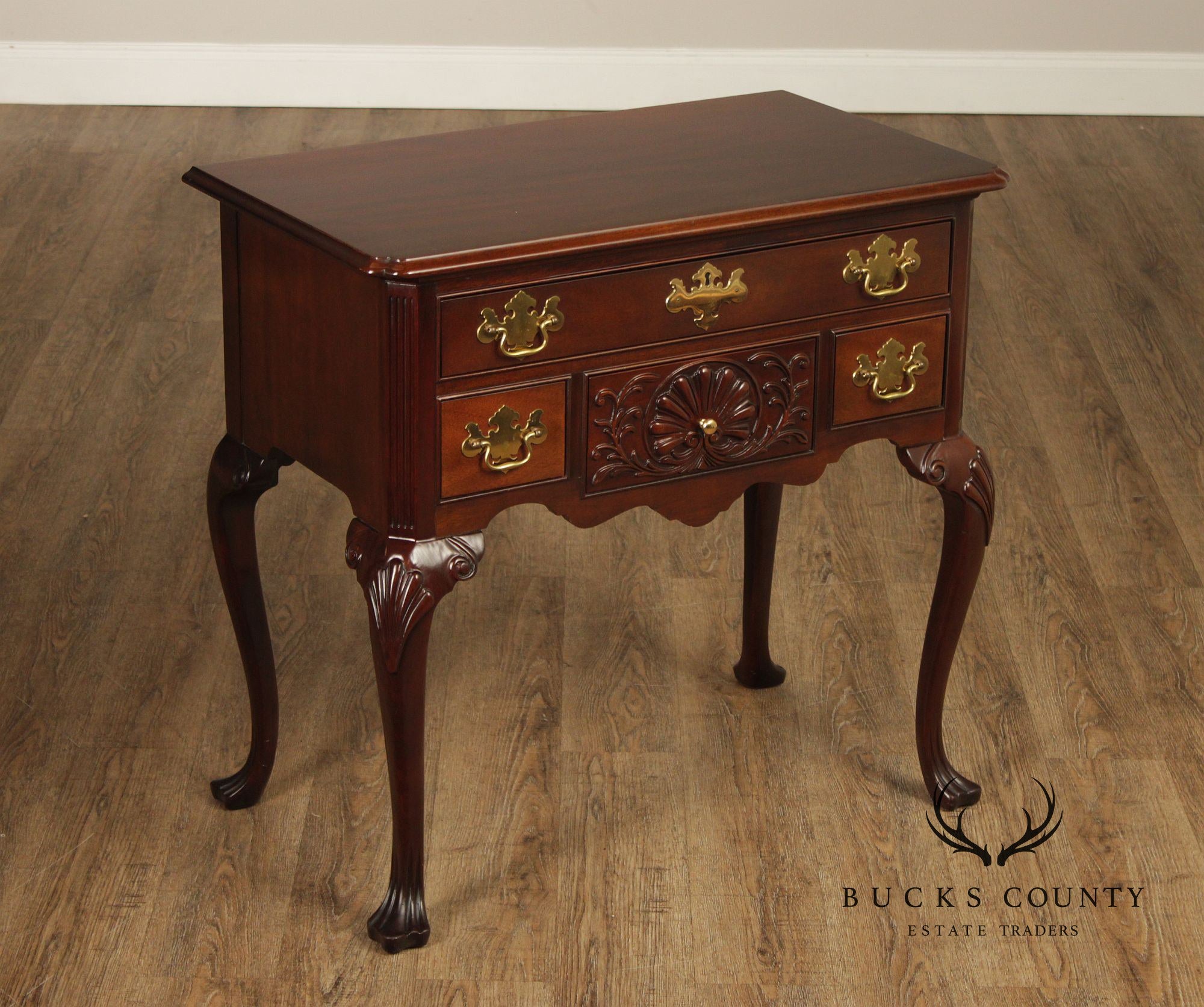 Councill Craftsmen Georgian Style Mahogany Shell Carved Lowboy
