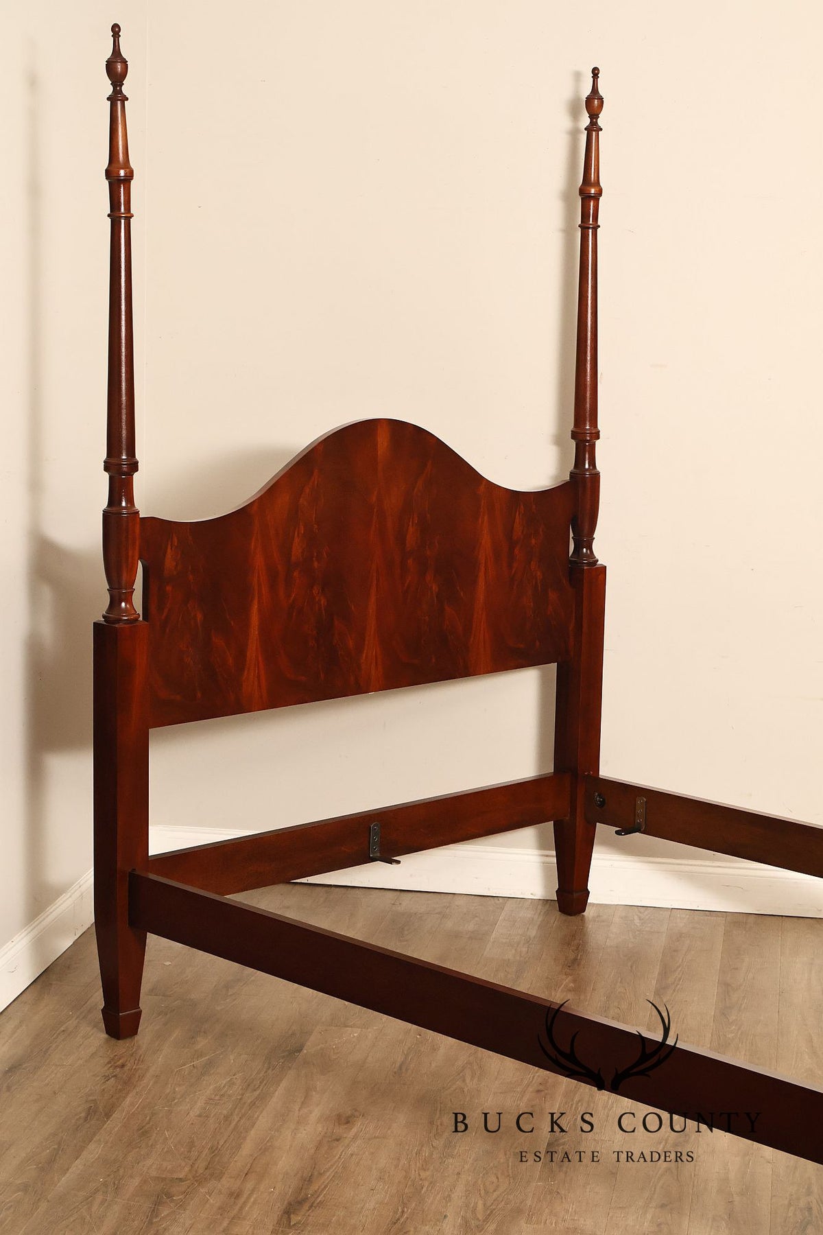 Hickory Chair Co. Georgian Style Queen Size Mahogany Four Poster Bed
