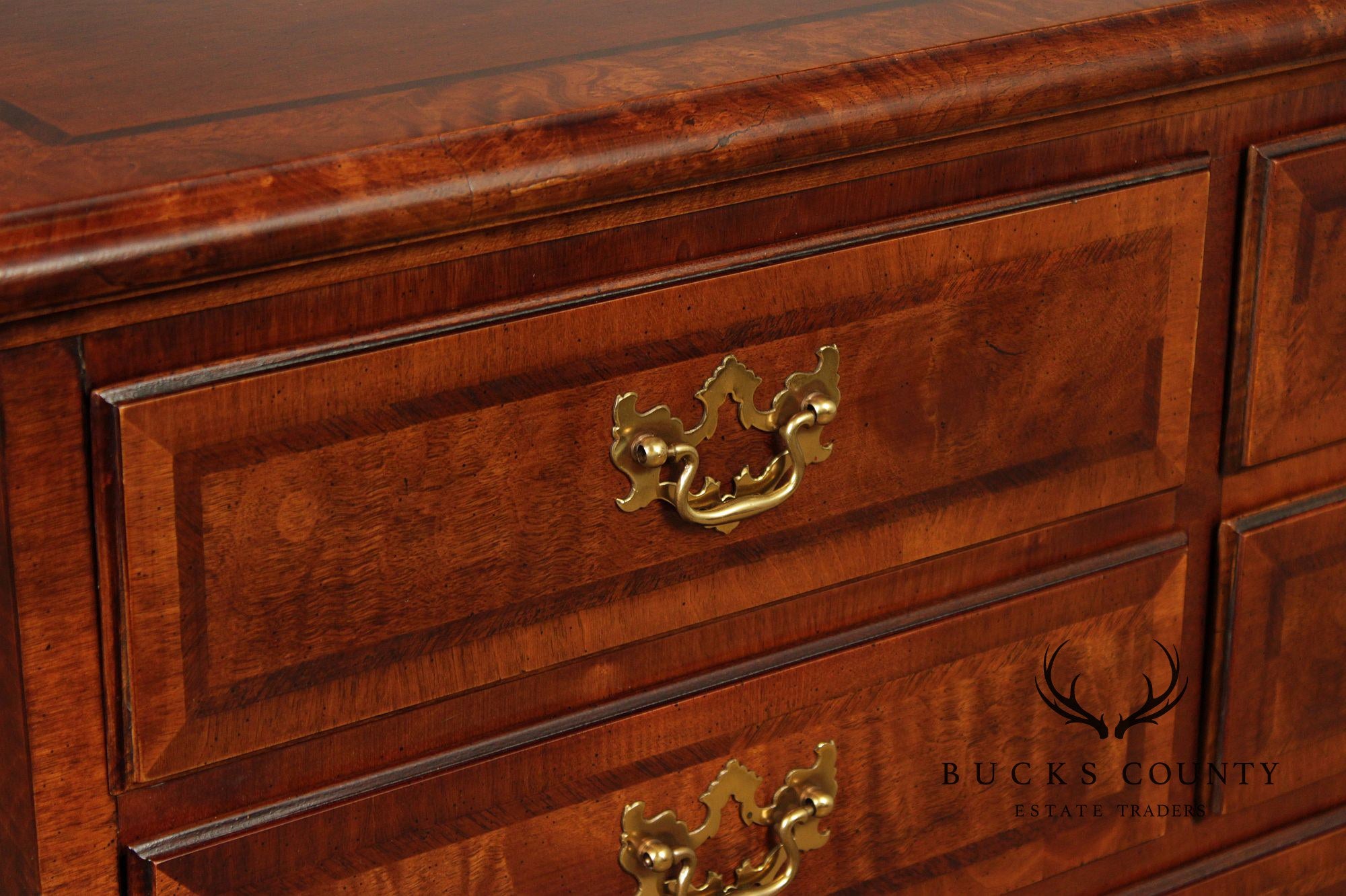 Henredon Aston Court Mahogany Ten Drawer Dresser