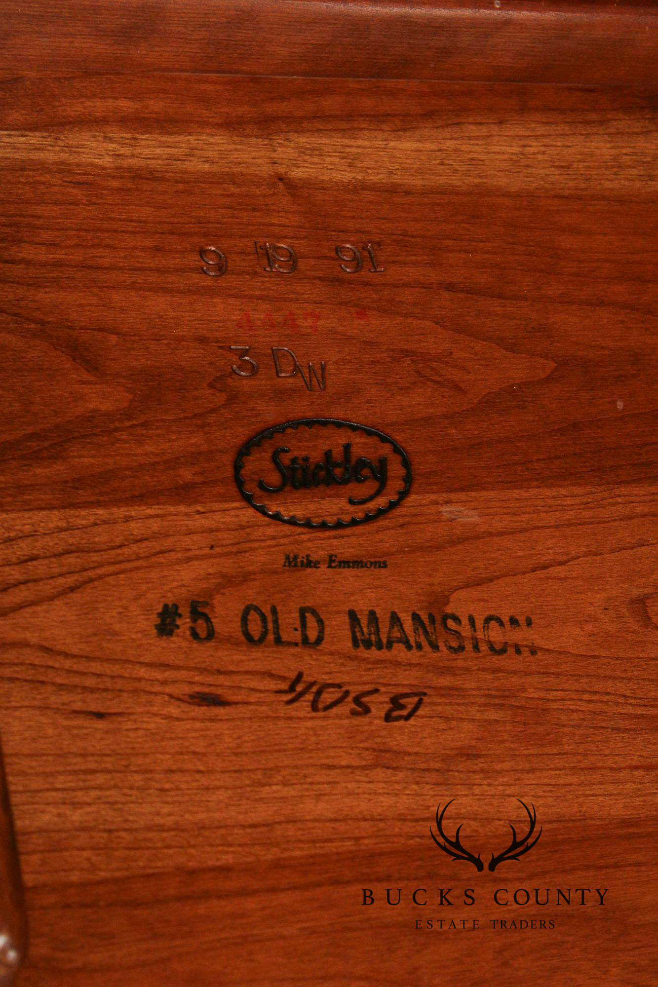 Stickley Traditional Cherry Round Top Breakfast Table