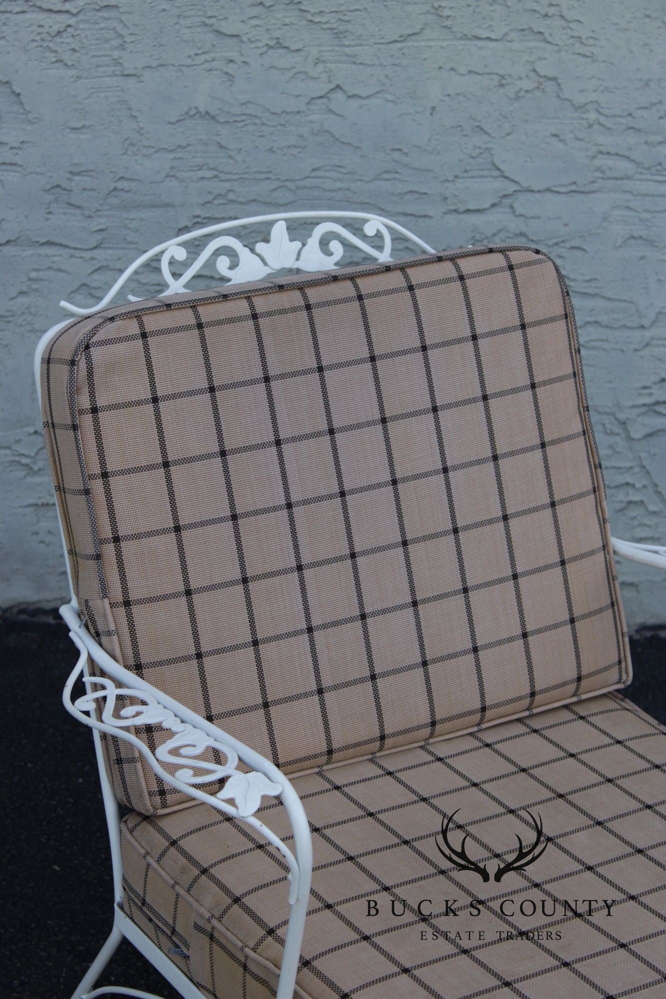 Vintage Pair of Wrought Iron Outdoor Patio Lounge Chairs