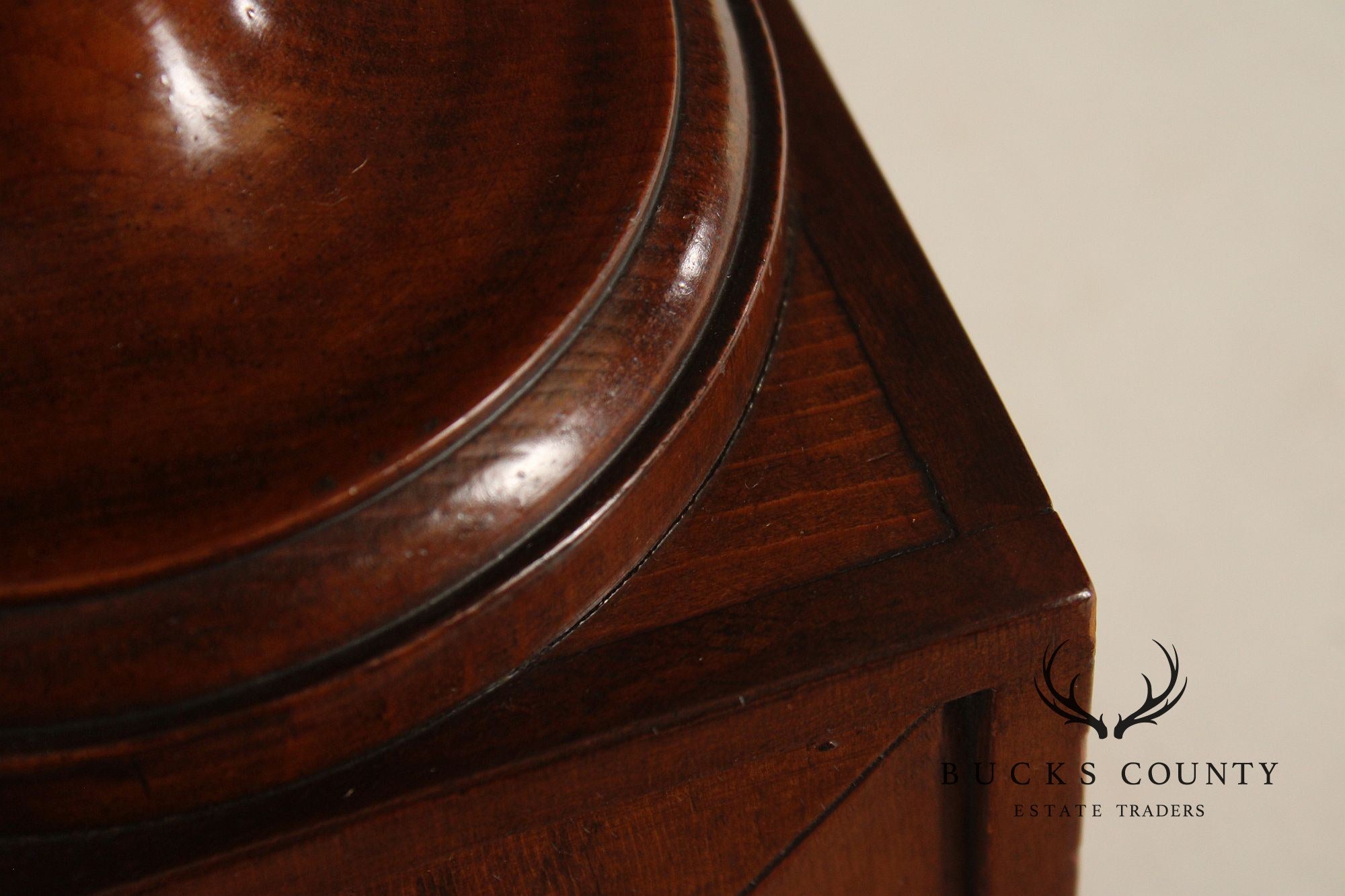 Federal Style Pair of Carved Wood Eagle Table Lamps