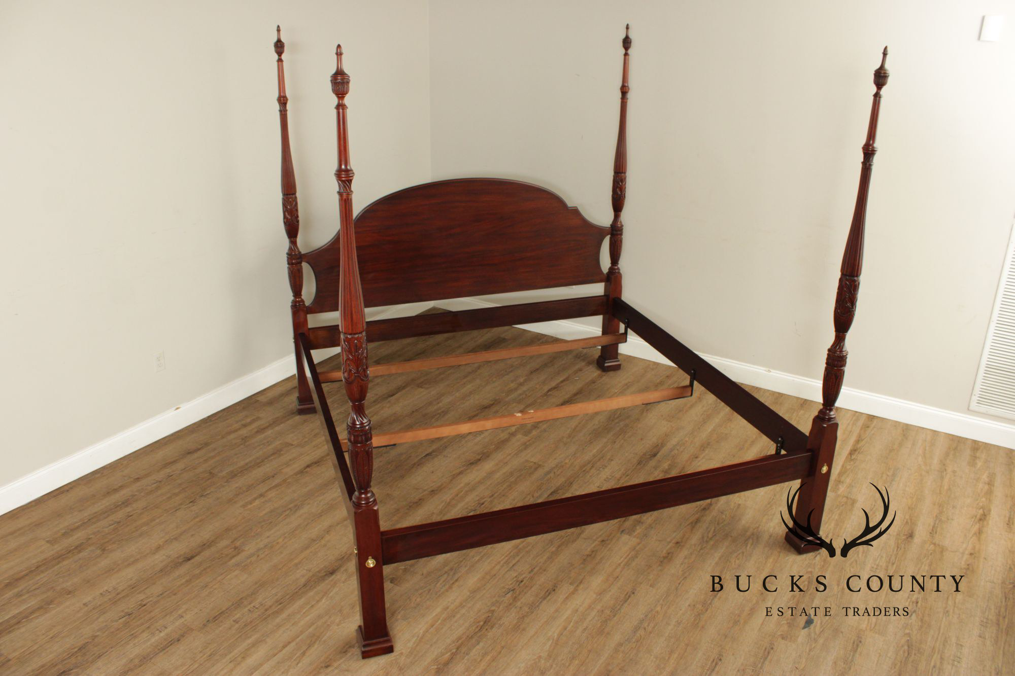Henkel Harris King Four Poster Mahogany Rice Carved Bed