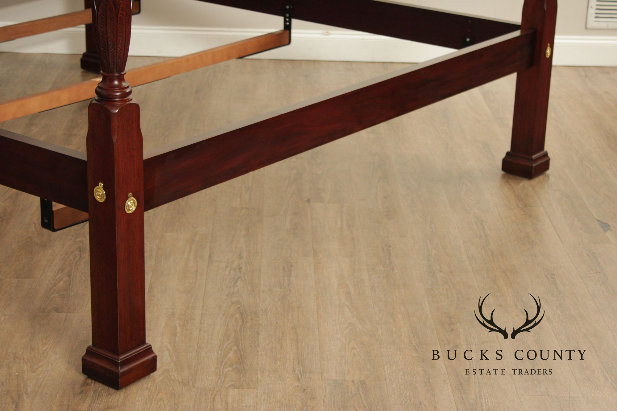 Henkel Harris King Four Poster Mahogany Rice Carved Bed