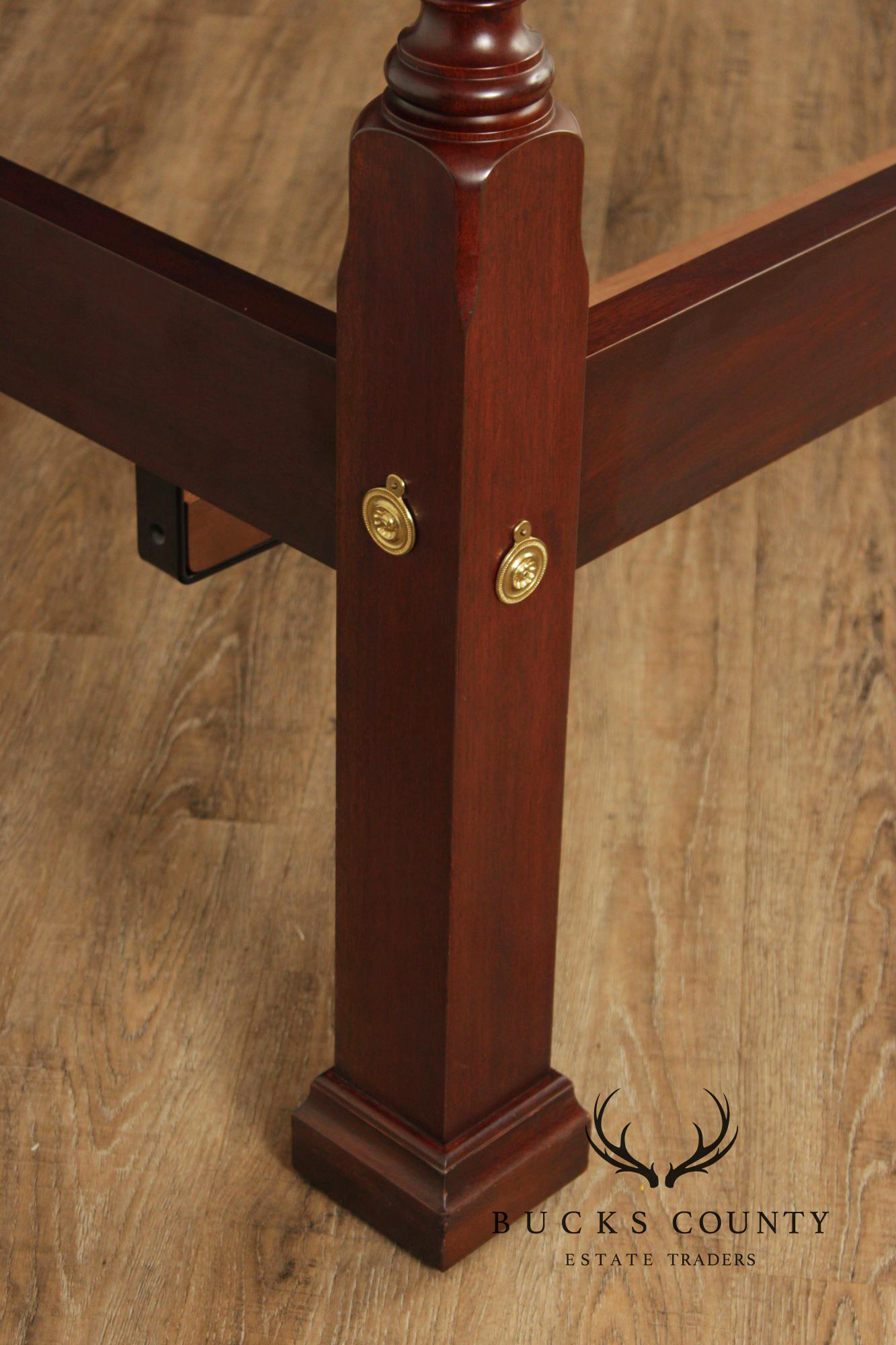 Henkel Harris King Four Poster Mahogany Rice Carved Bed