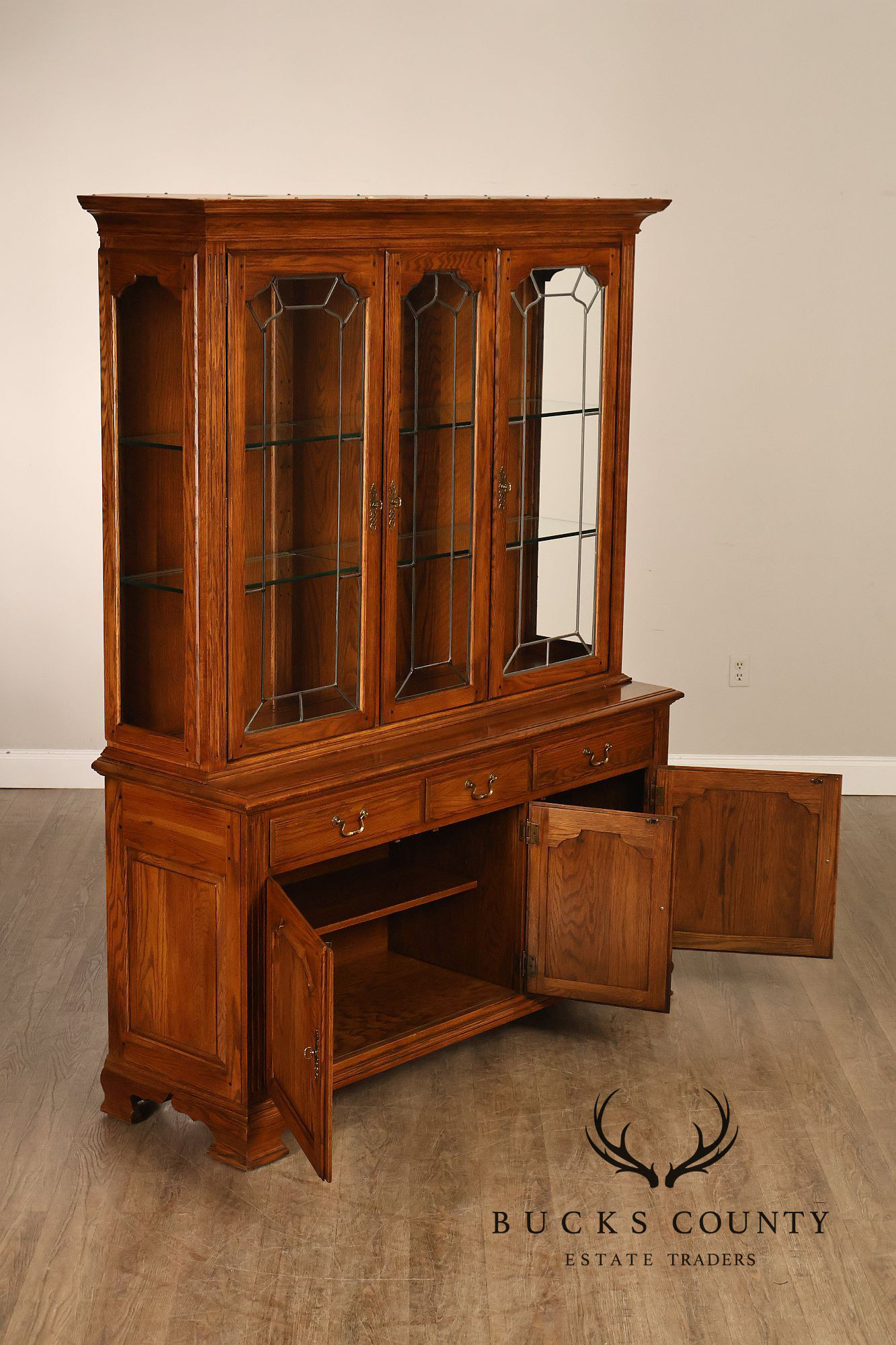 Ethan Allen Traditional Oak Lighted China Cabinet