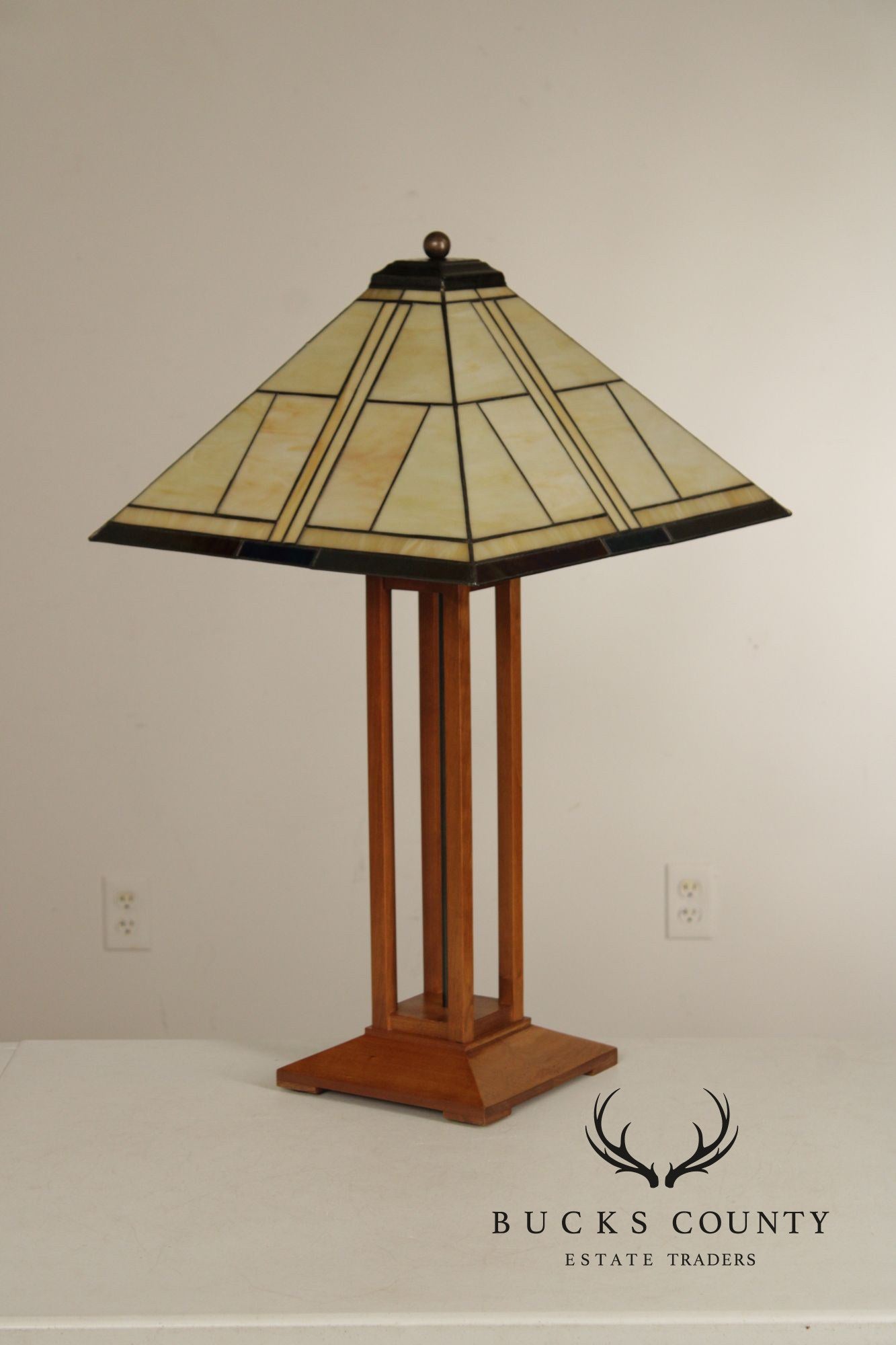 Stickley Mission Collection Cherry And Art Glass Table Lamp