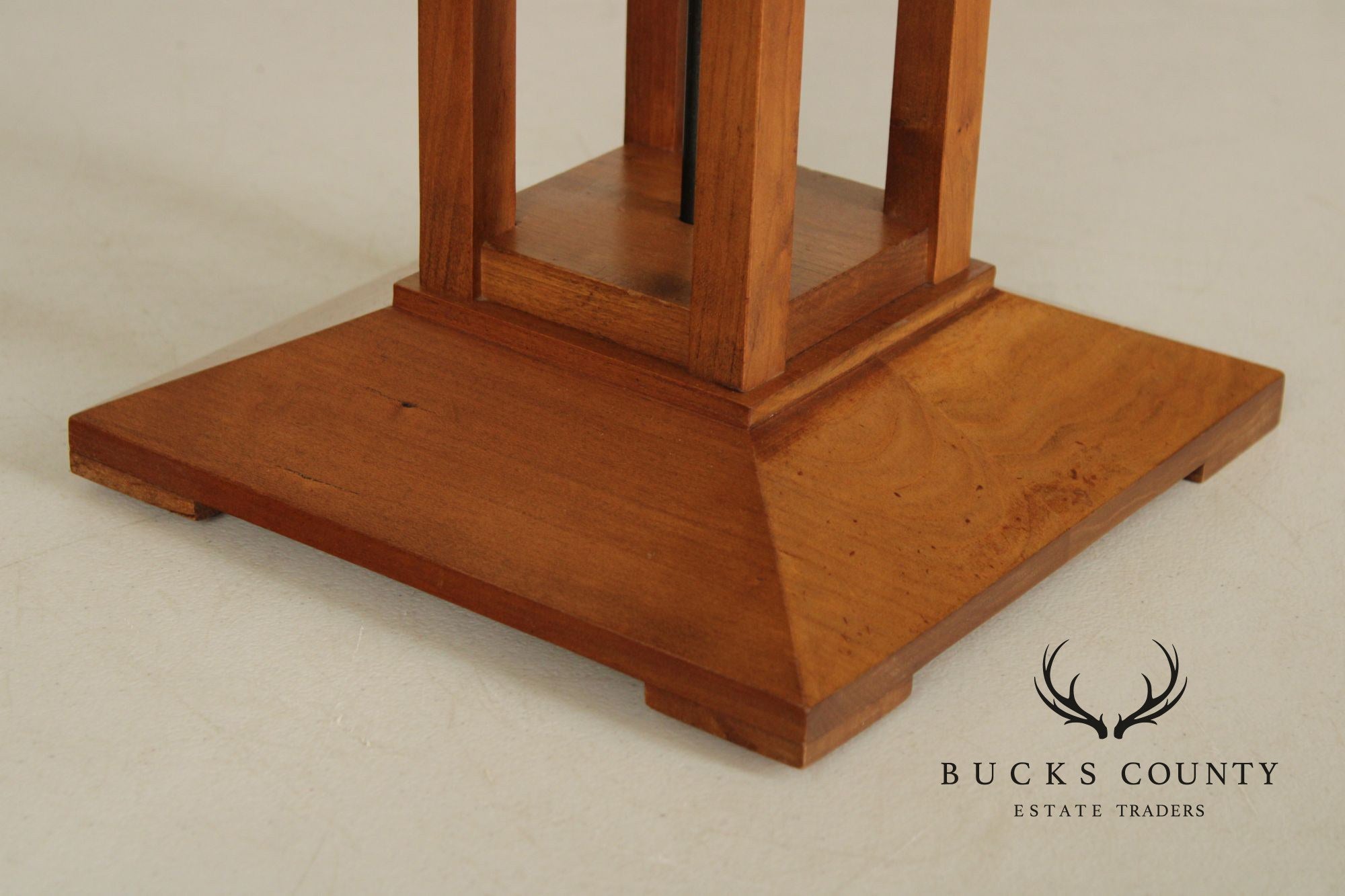 Stickley Mission Collection Cherry And Art Glass Table Lamp