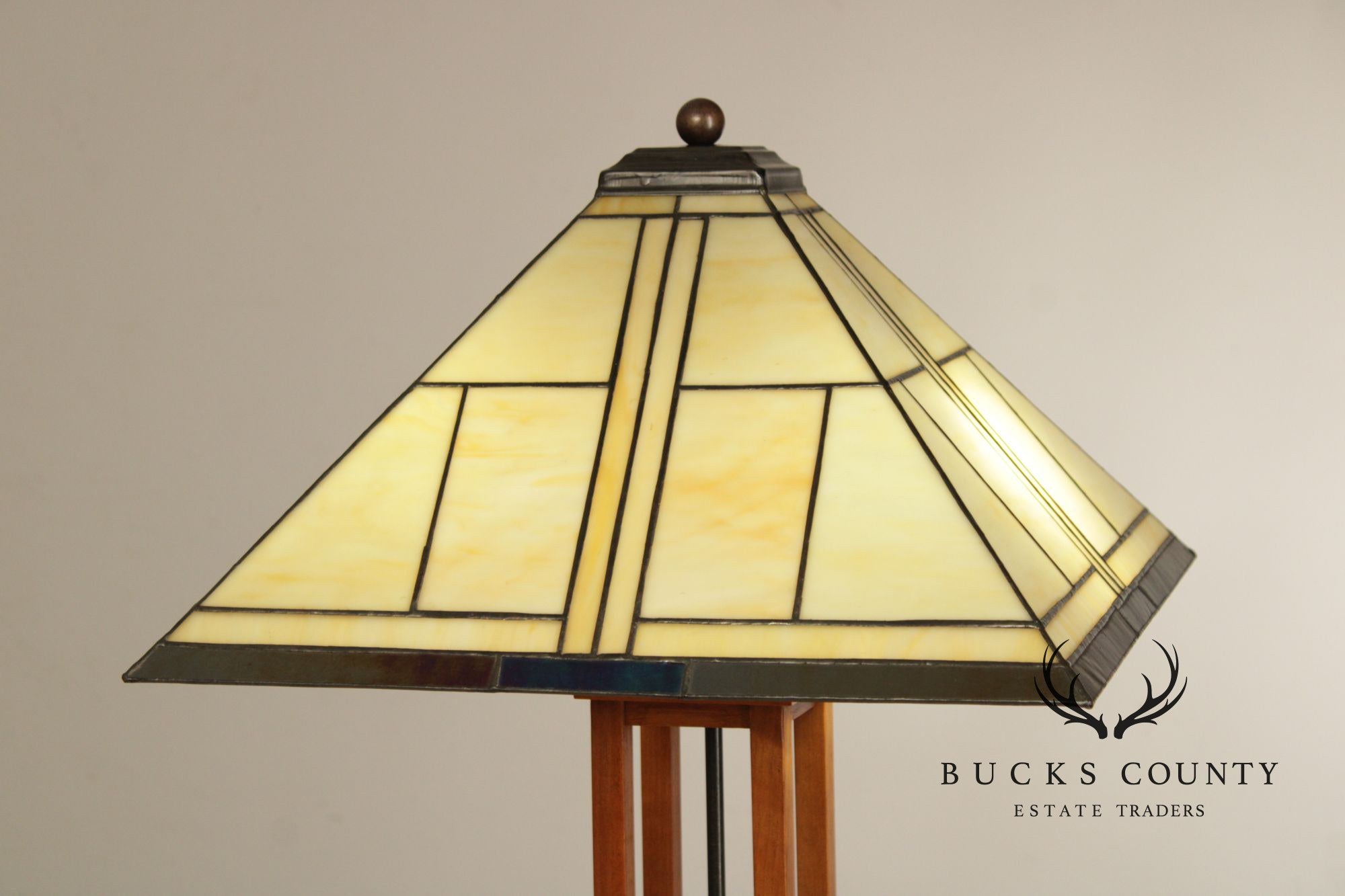 Stickley Mission Collection Cherry And Art Glass Table Lamp