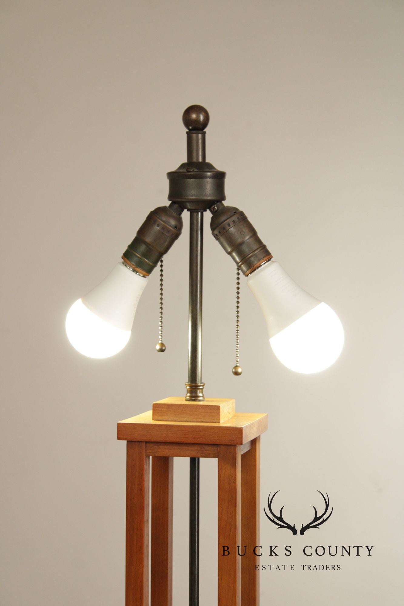 Stickley Mission Collection Cherry And Art Glass Table Lamp