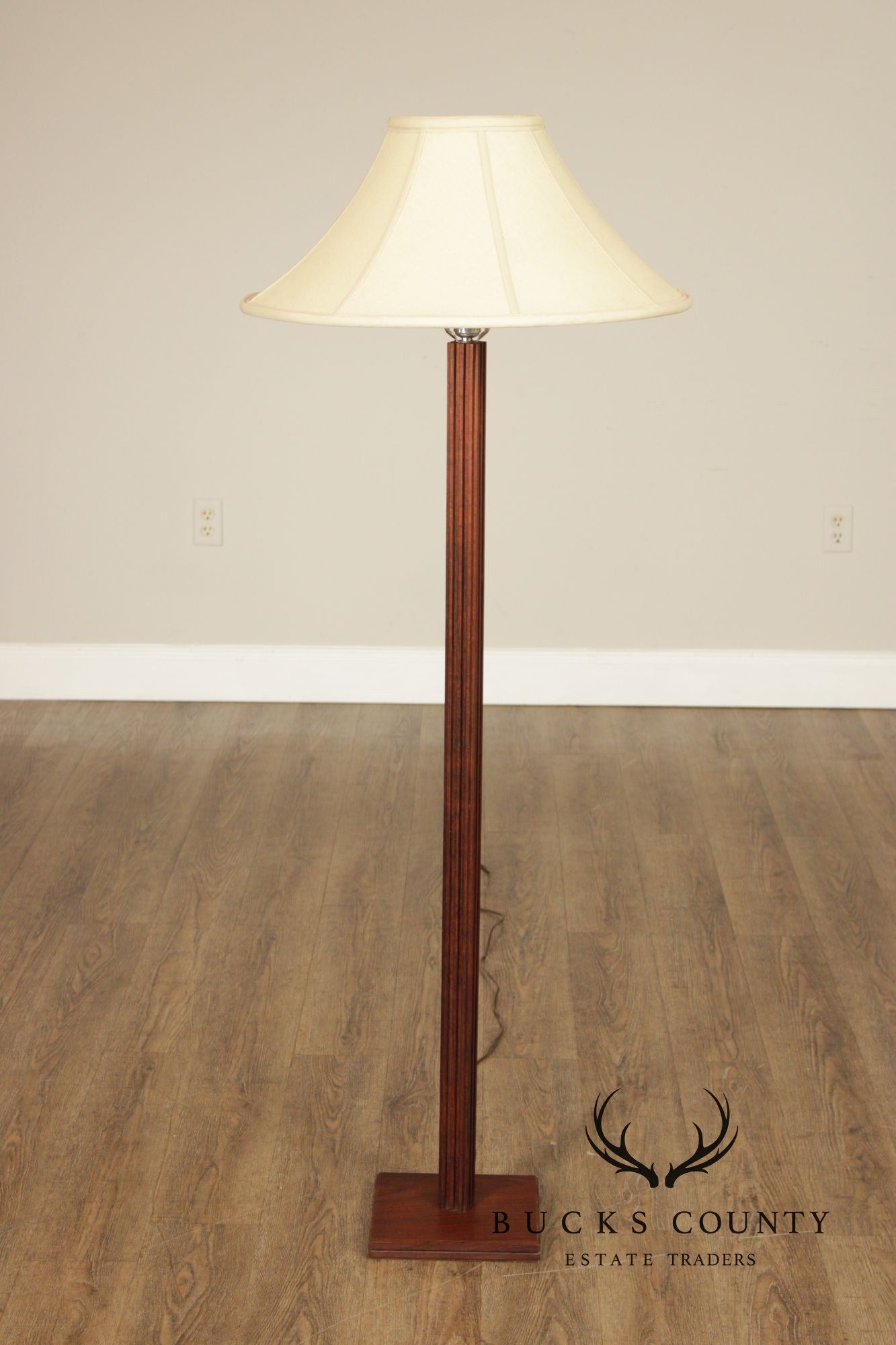 Mid Century Modern Floor Lamp With Shade