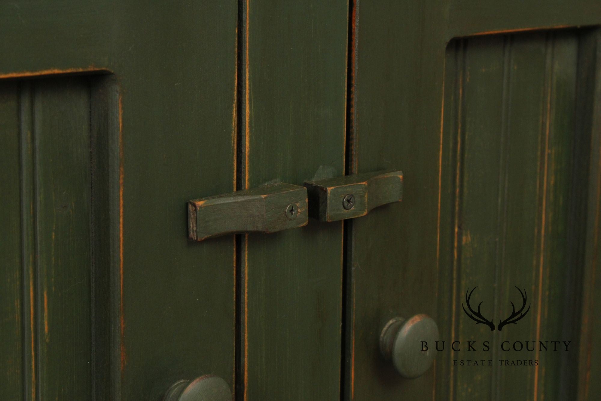 Country Farmhouse Style Painted Pine Hutch Cabinet