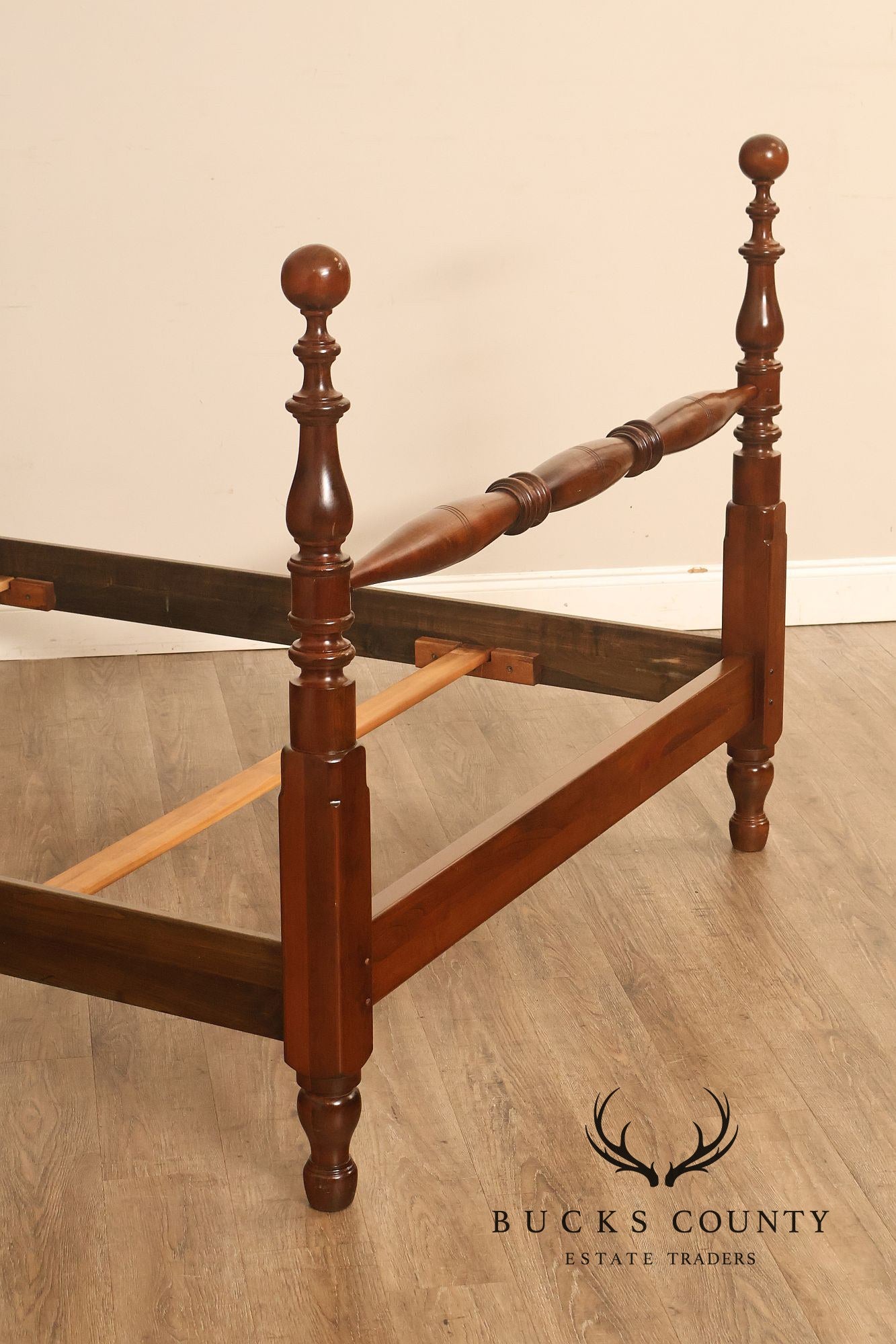 Stickley Colonial Style Vintage Cherry Full Size Bed Frame