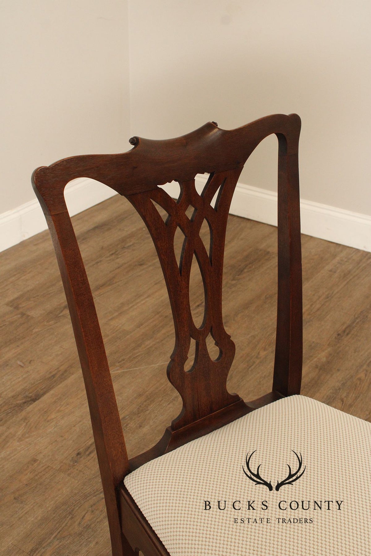Chippendale Style Set of Eight M ahogany Dining Chairs