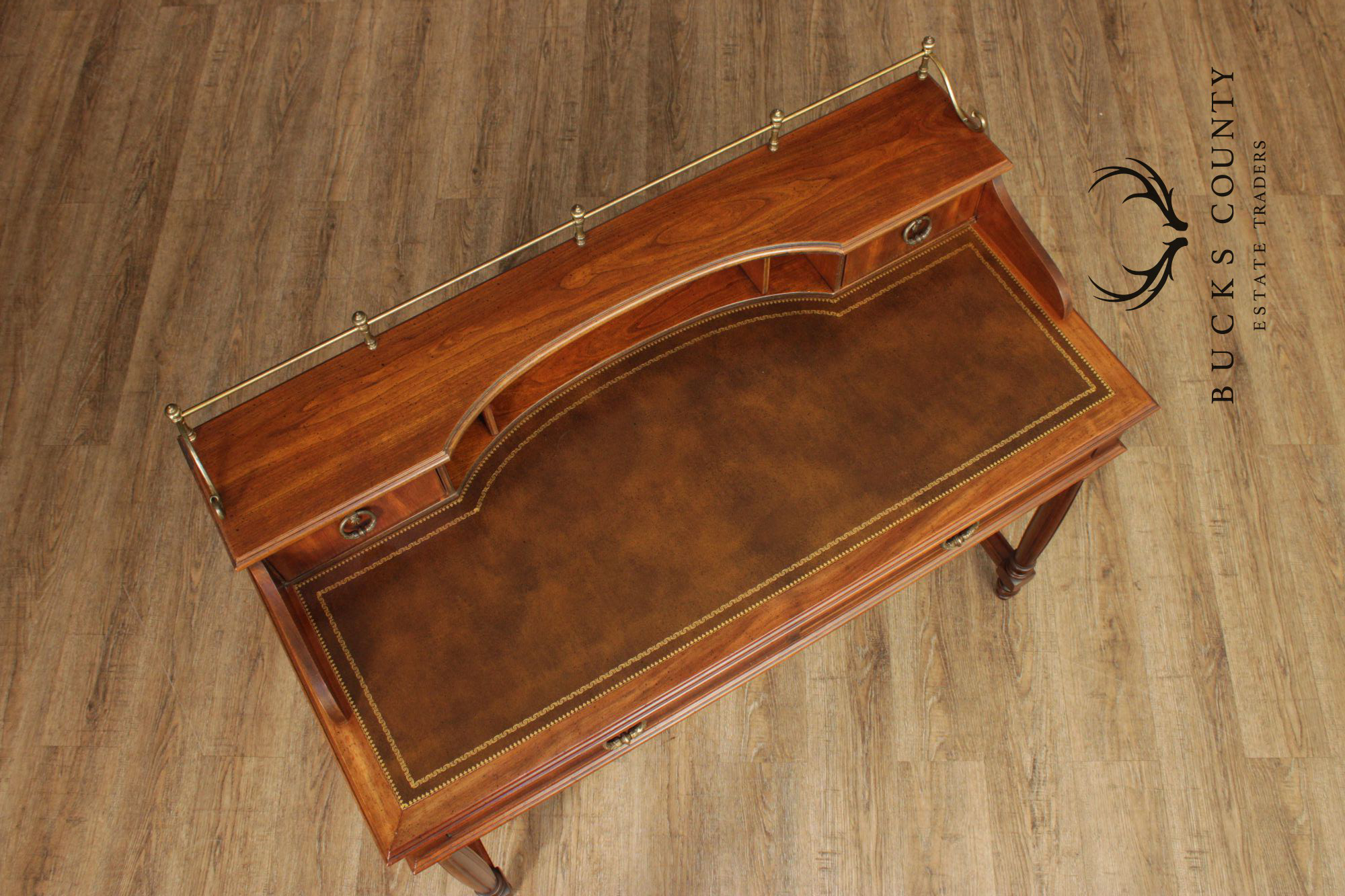 Sligh Vintage Regency Style  Leather Top Writing Desk