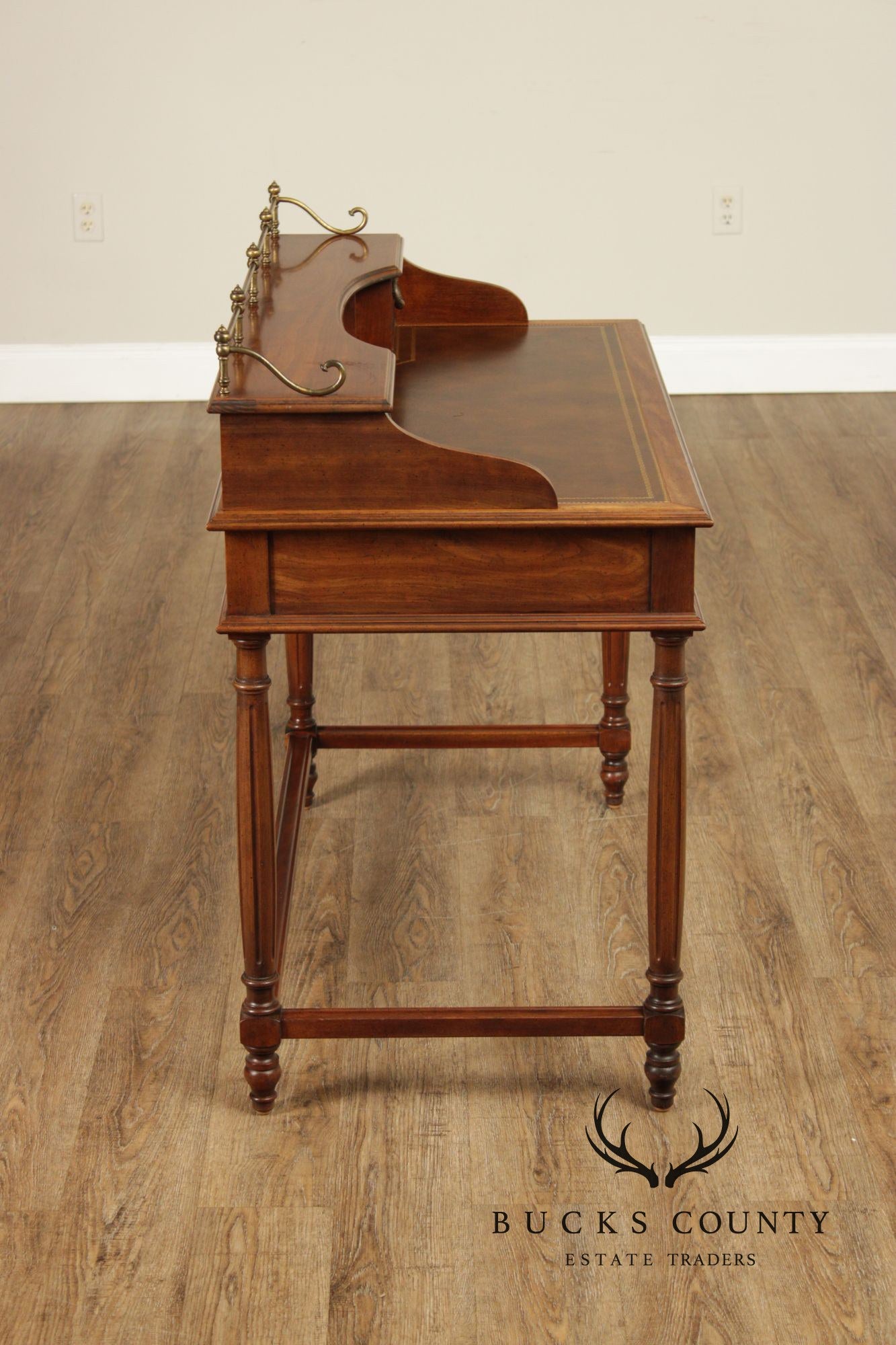 Sligh Vintage Regency Style  Leather Top Writing Desk