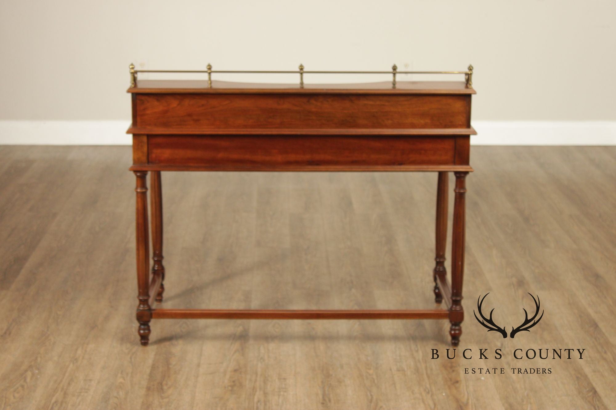 Sligh Vintage Regency Style  Leather Top Writing Desk