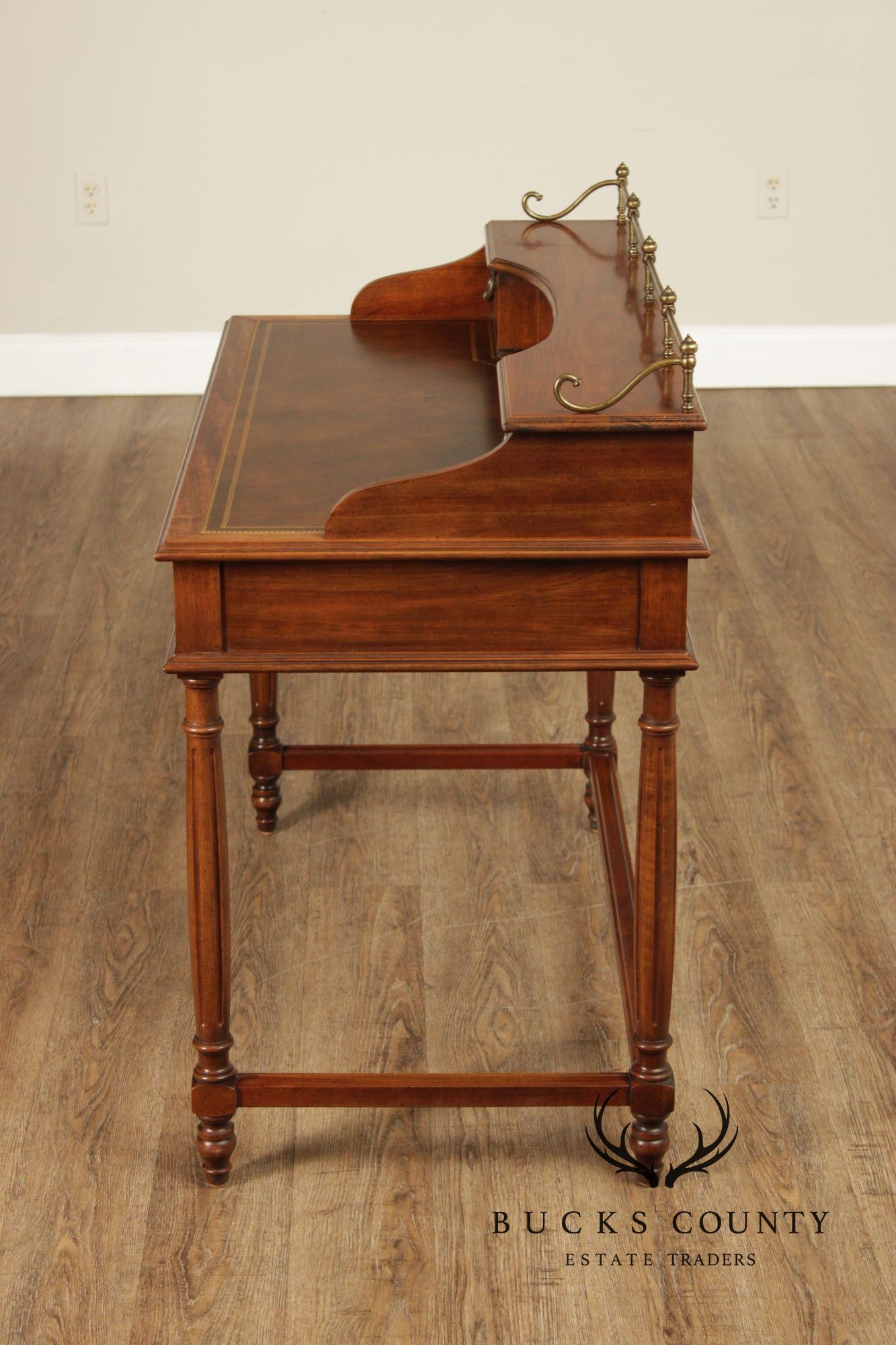Sligh Vintage Regency Style  Leather Top Writing Desk