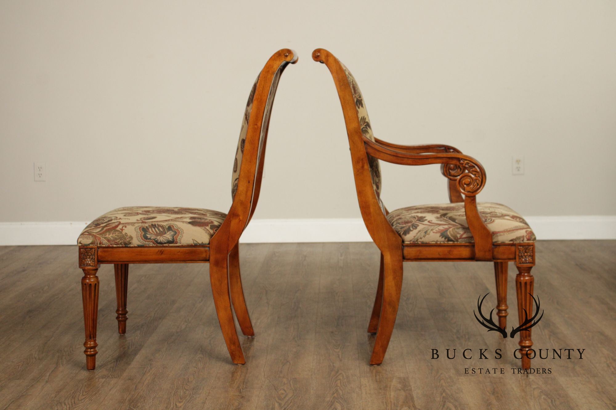 Ethan Allen 'Townhouse' Set of Eight Dining Chairs
