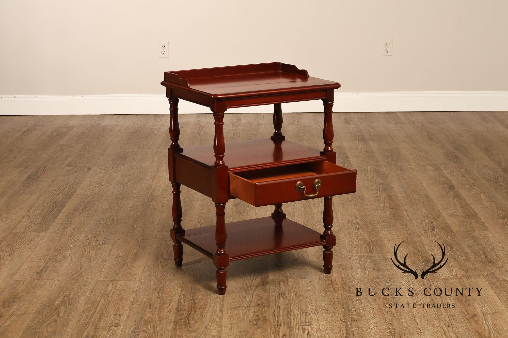 Pennsylvania House Vintage Pair Of Traditional Cherry End Tables