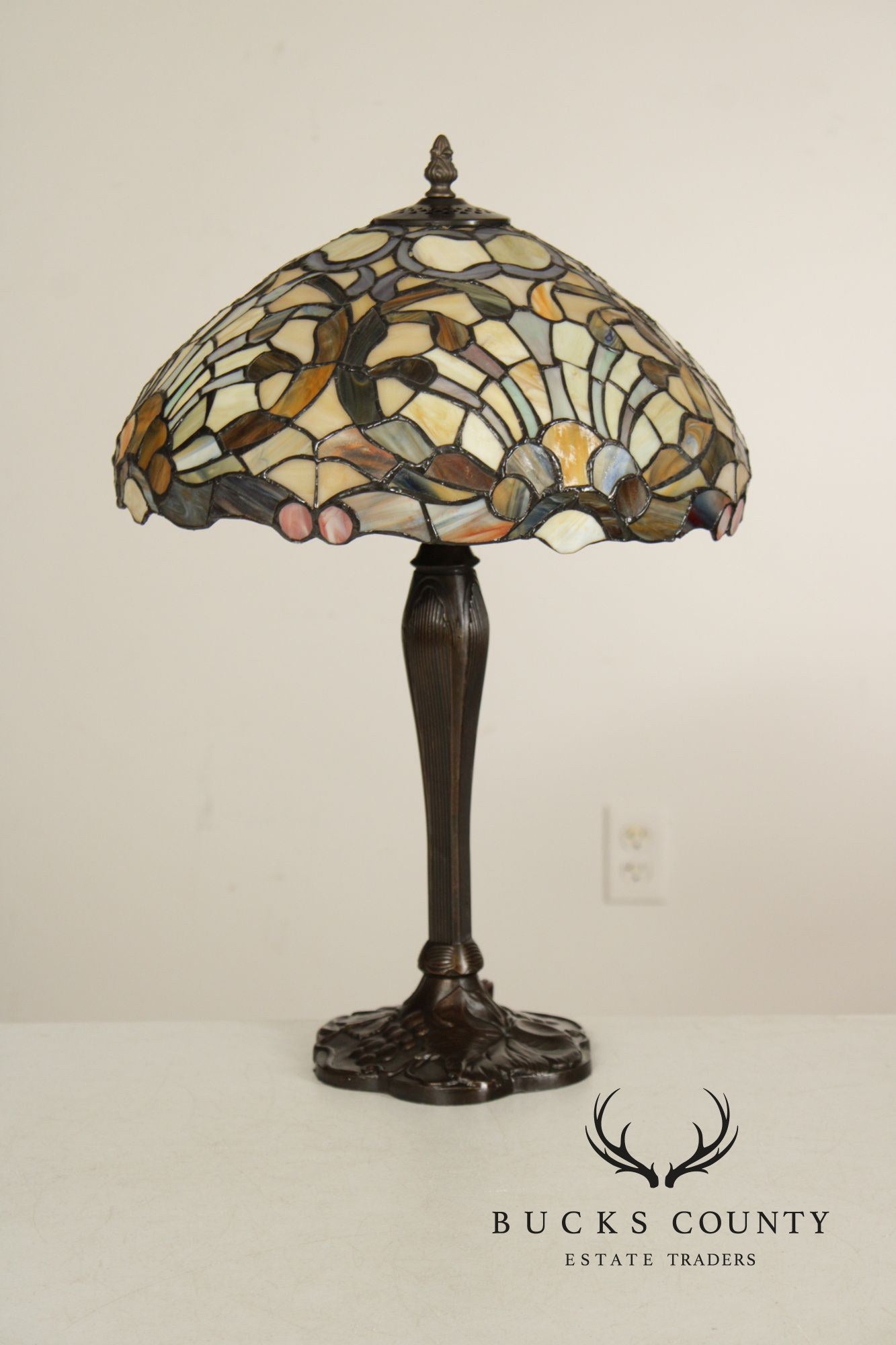Tiffany Style Stained Glass Table Lamp