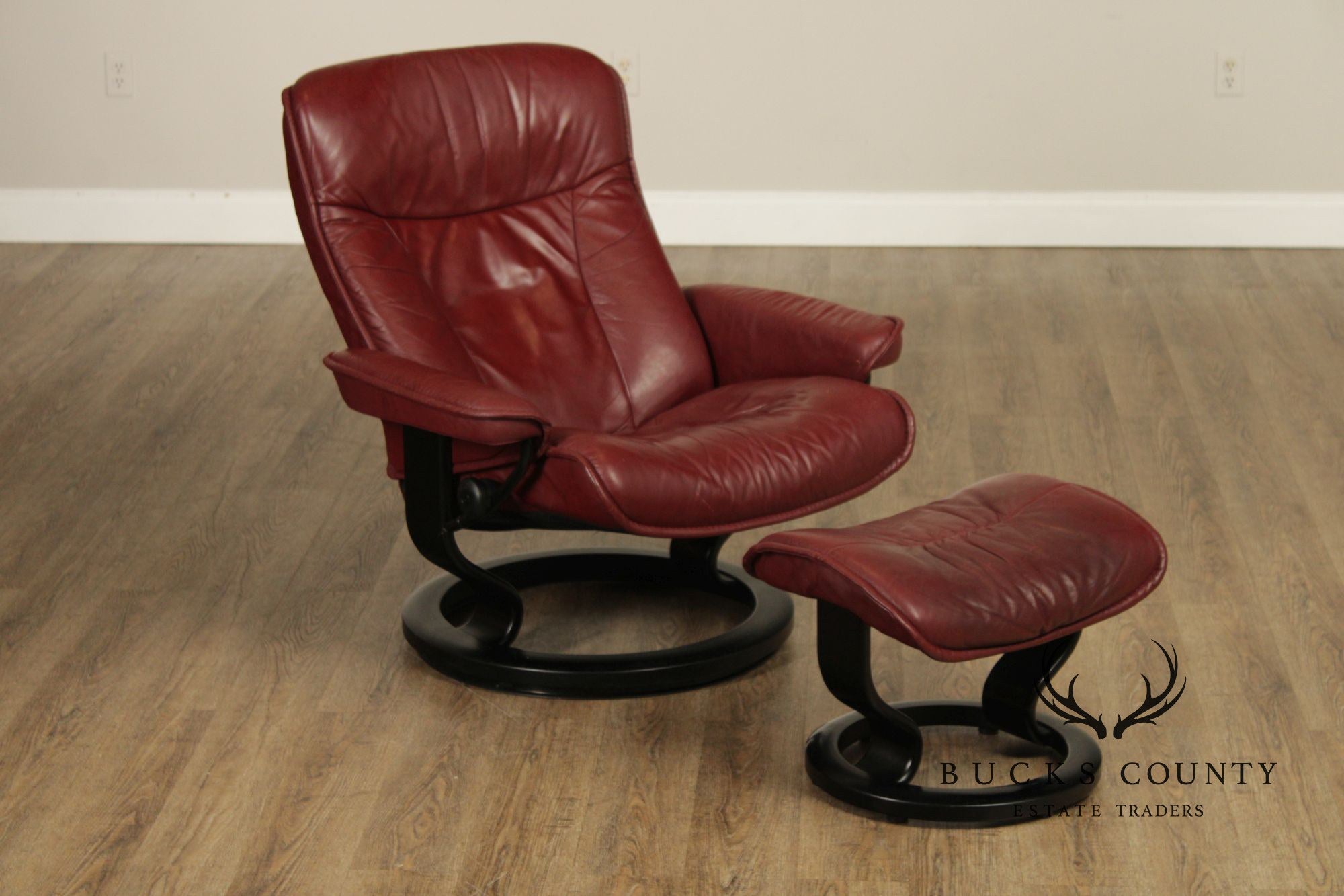Ekornes Stressless Leather Recliner With Ottoman