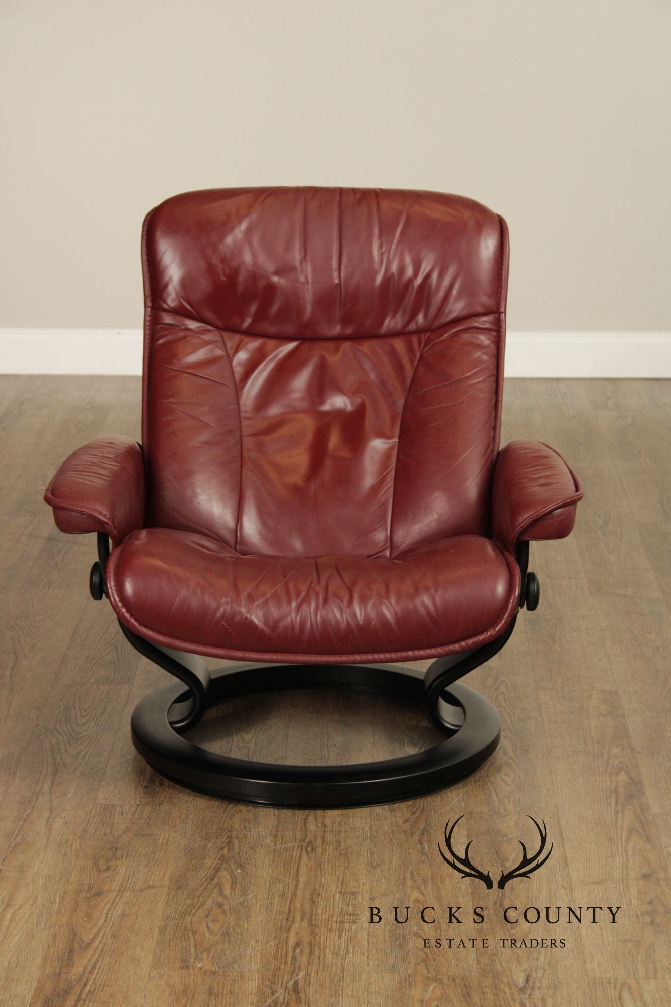 Ekornes Stressless Leather Recliner With Ottoman