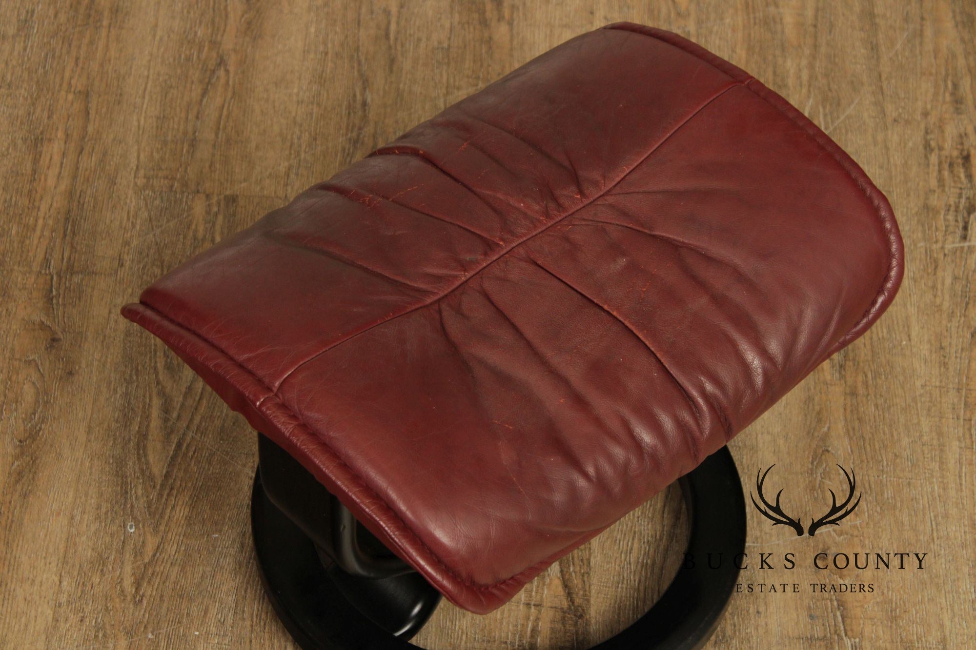 Ekornes Stressless Leather Recliner With Ottoman