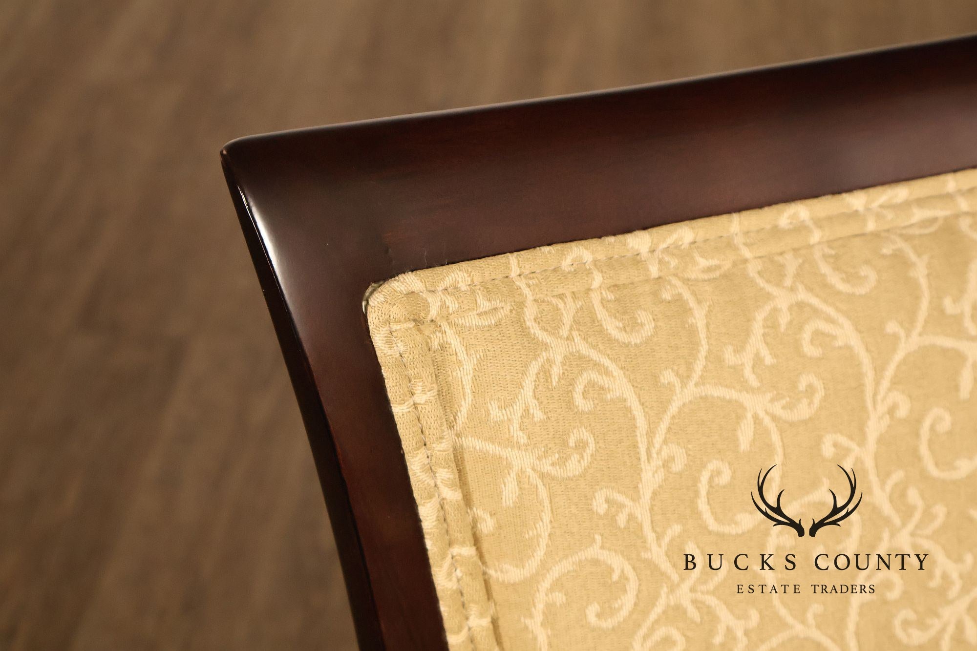 Thomasville Transitional Set of Eight Mahogany Dining Chairs