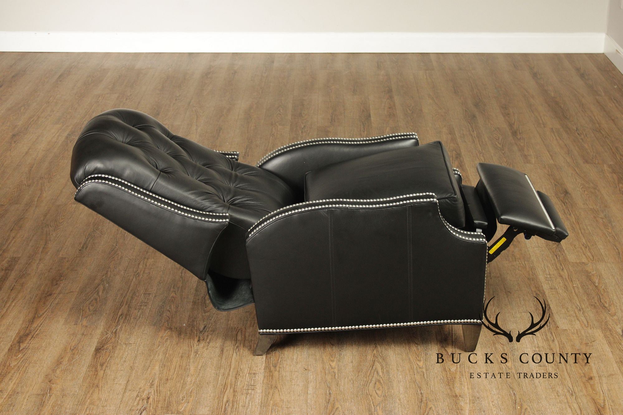 Ethan Allen Pair Modern Black Leather Recliner Lounge Chairs