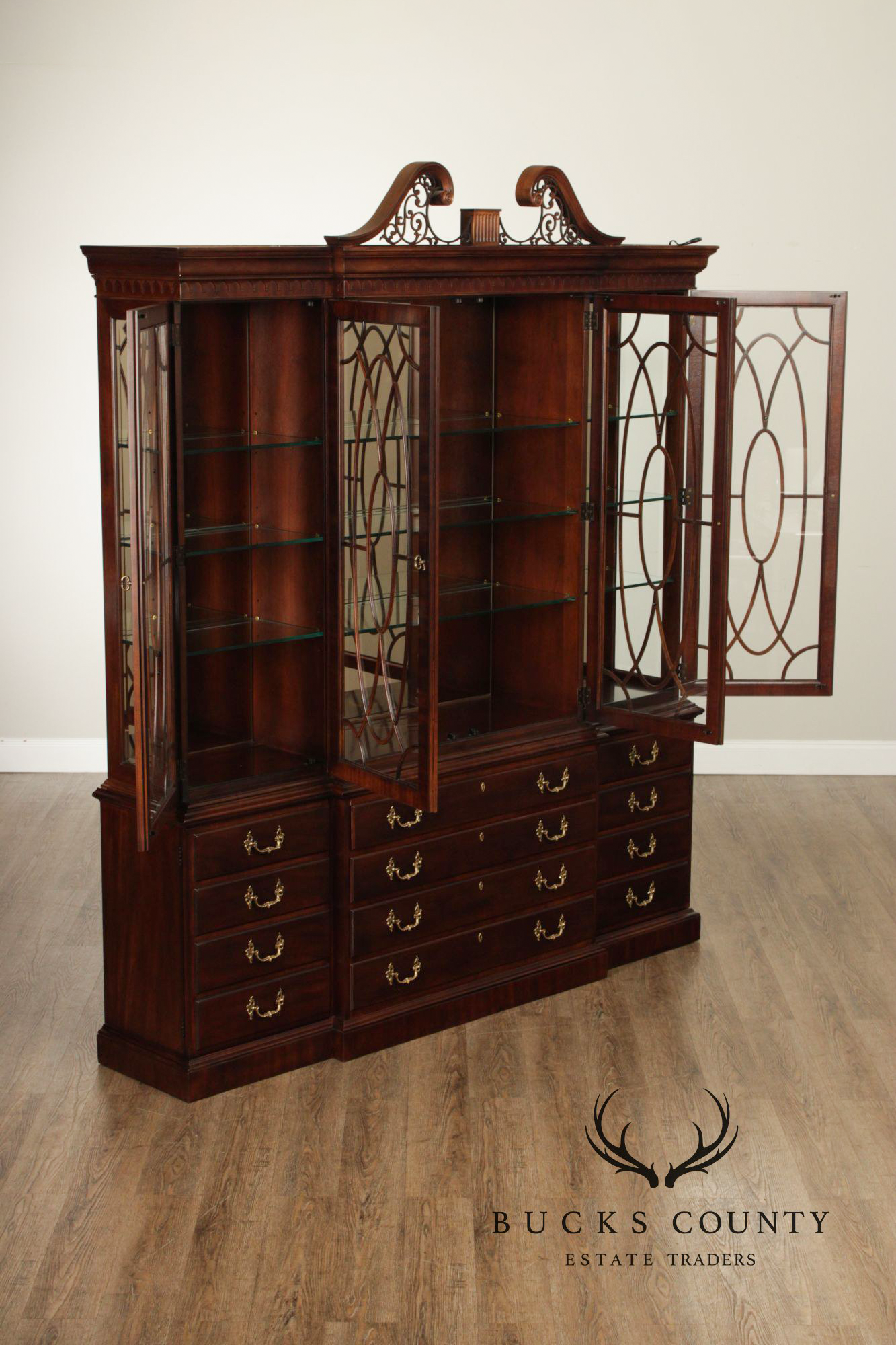 Henredon Rittenhouse Square Mahogany China Cabinet Breakfront