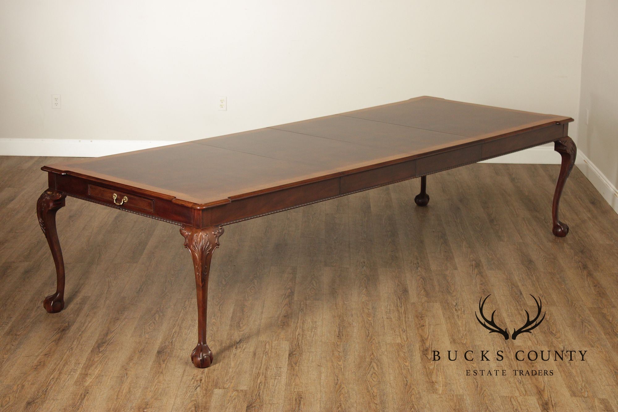 Henredon Rittenhouse Mahogany Chippendale Style Extendable Dining Table