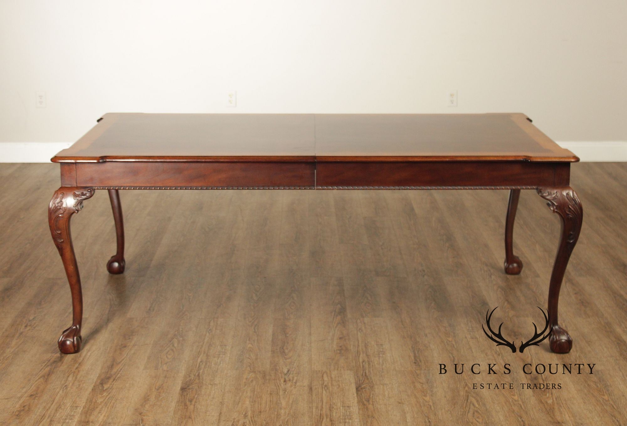 Henredon Rittenhouse Mahogany Chippendale Style Extendable Dining Table