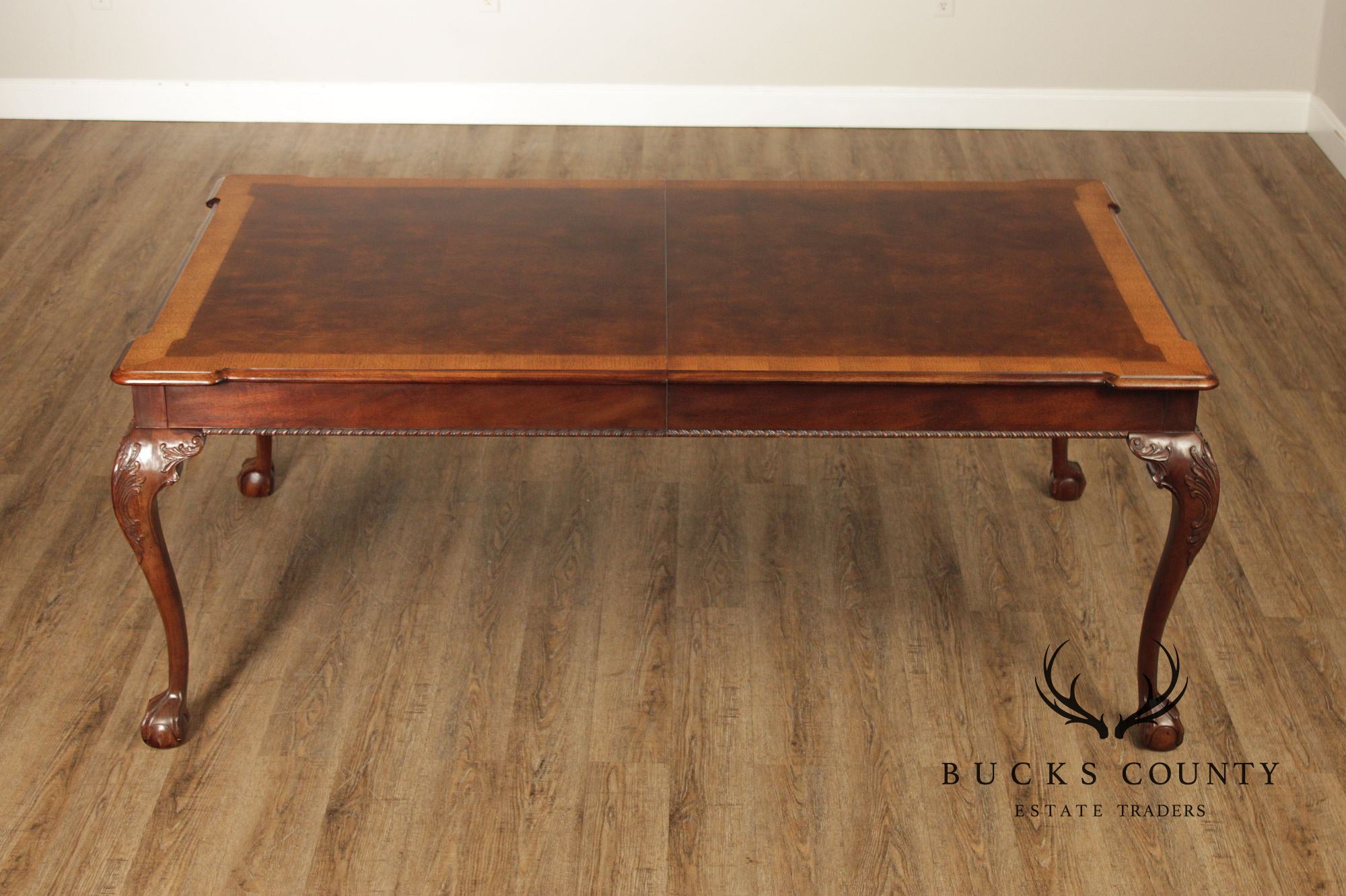 Henredon Rittenhouse Mahogany Chippendale Style Extendable Dining Table
