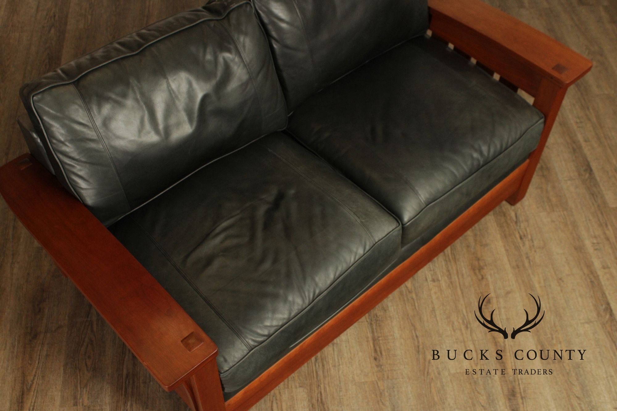 Stickley Mission Collection Cherry Orchard Street Sofa Settee