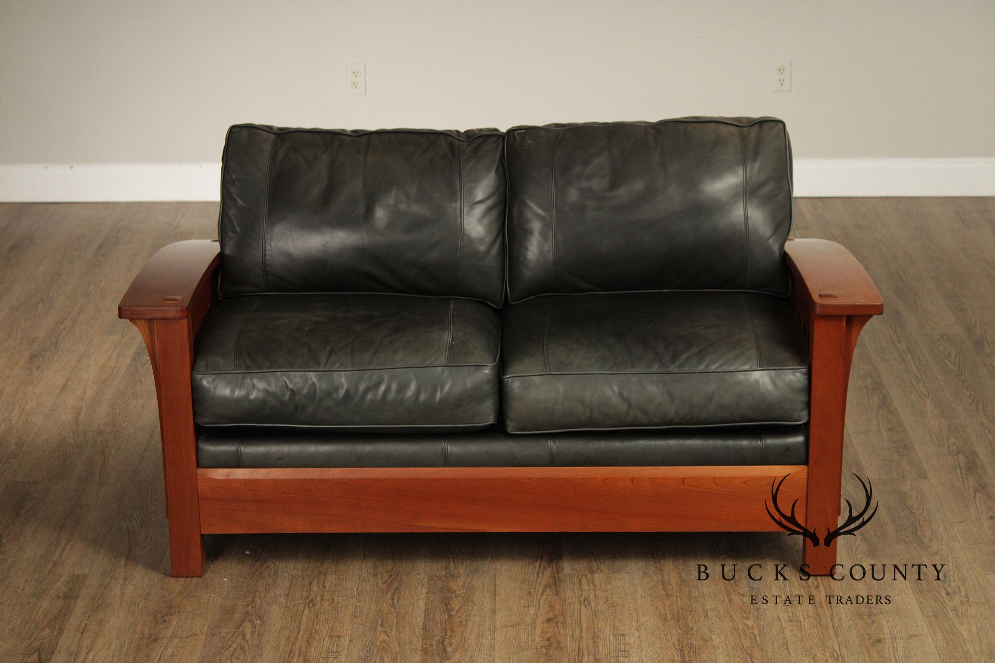 Stickley Mission Collection Cherry Orchard Street Sofa Settee