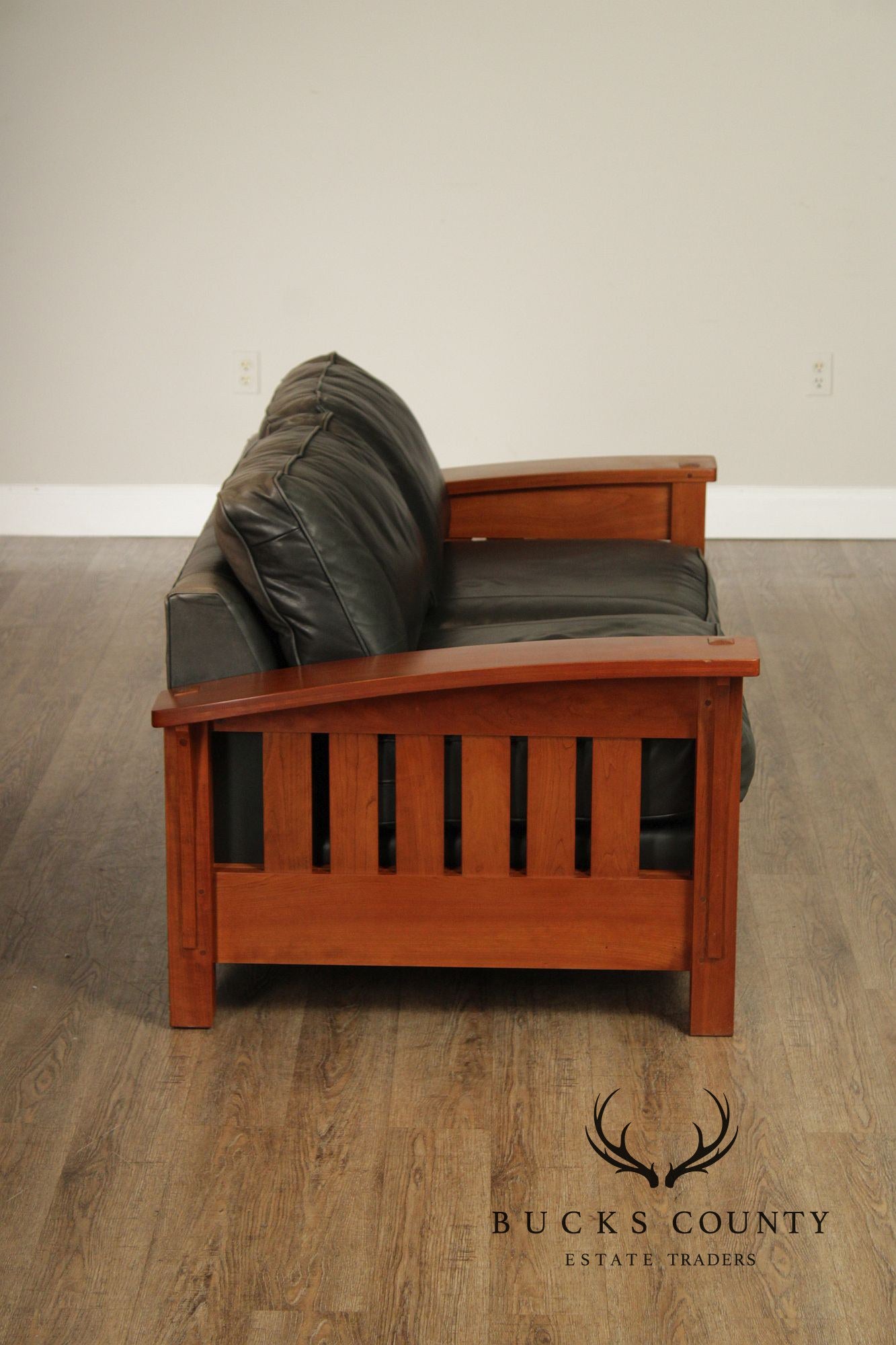 Stickley Mission Collection Cherry Orchard Street Sofa Settee