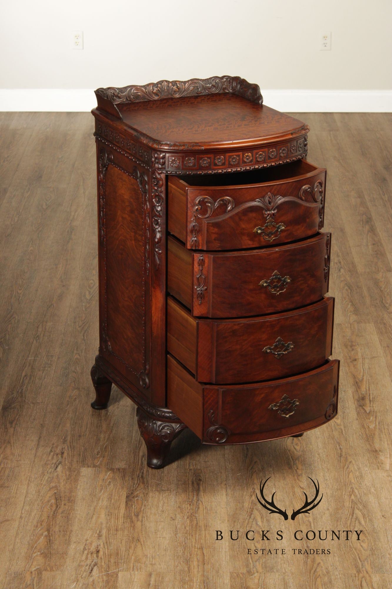 1930's Georgian Style Carved Mahogany Pair Of Four Drawers Chests