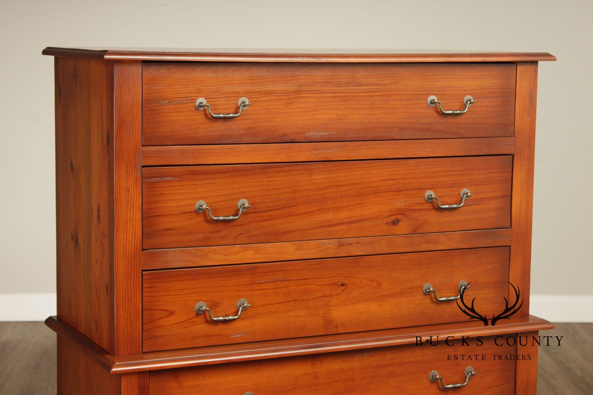 Traditional Pine Chest of Drawers