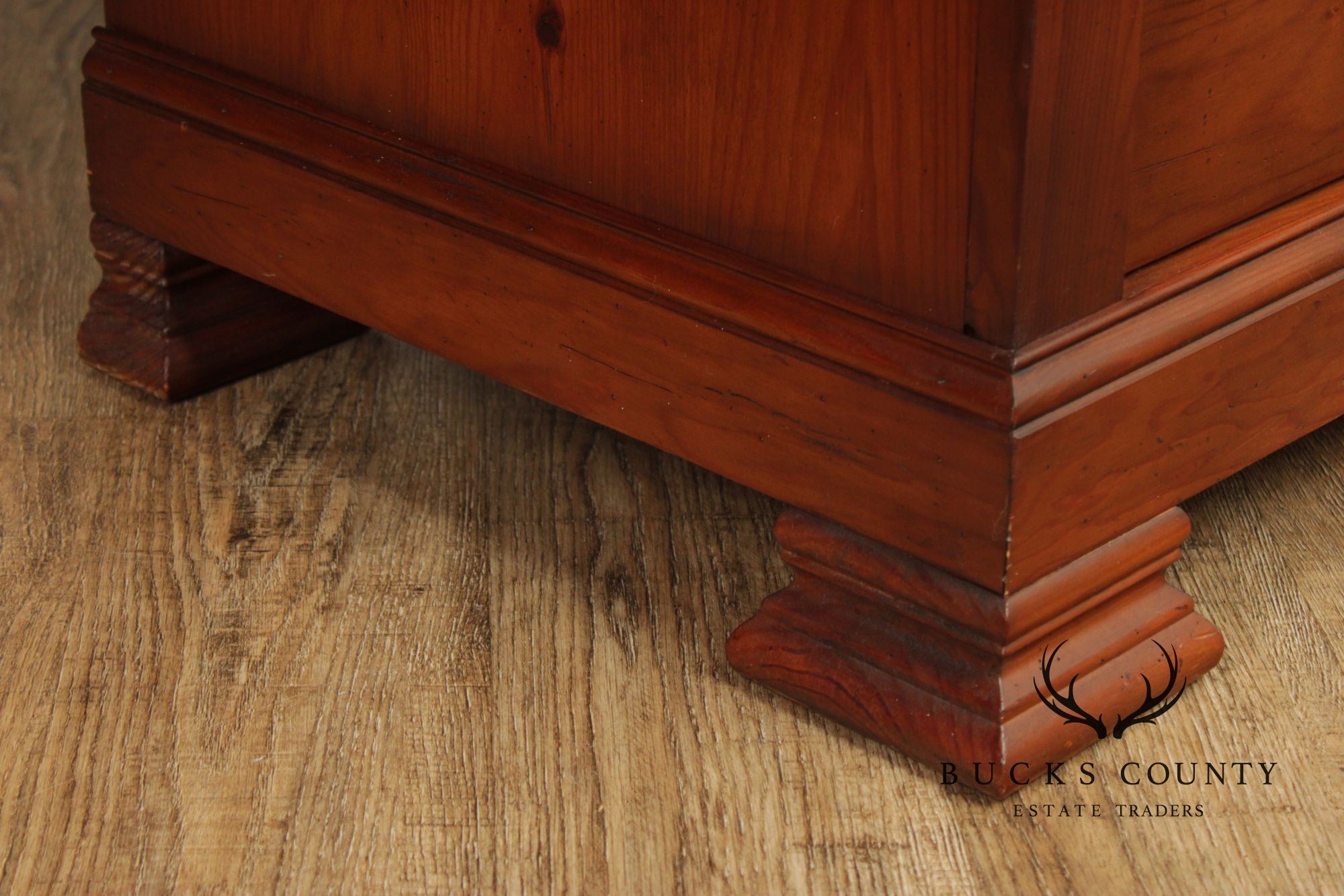 Traditional Pine Chest of Drawers