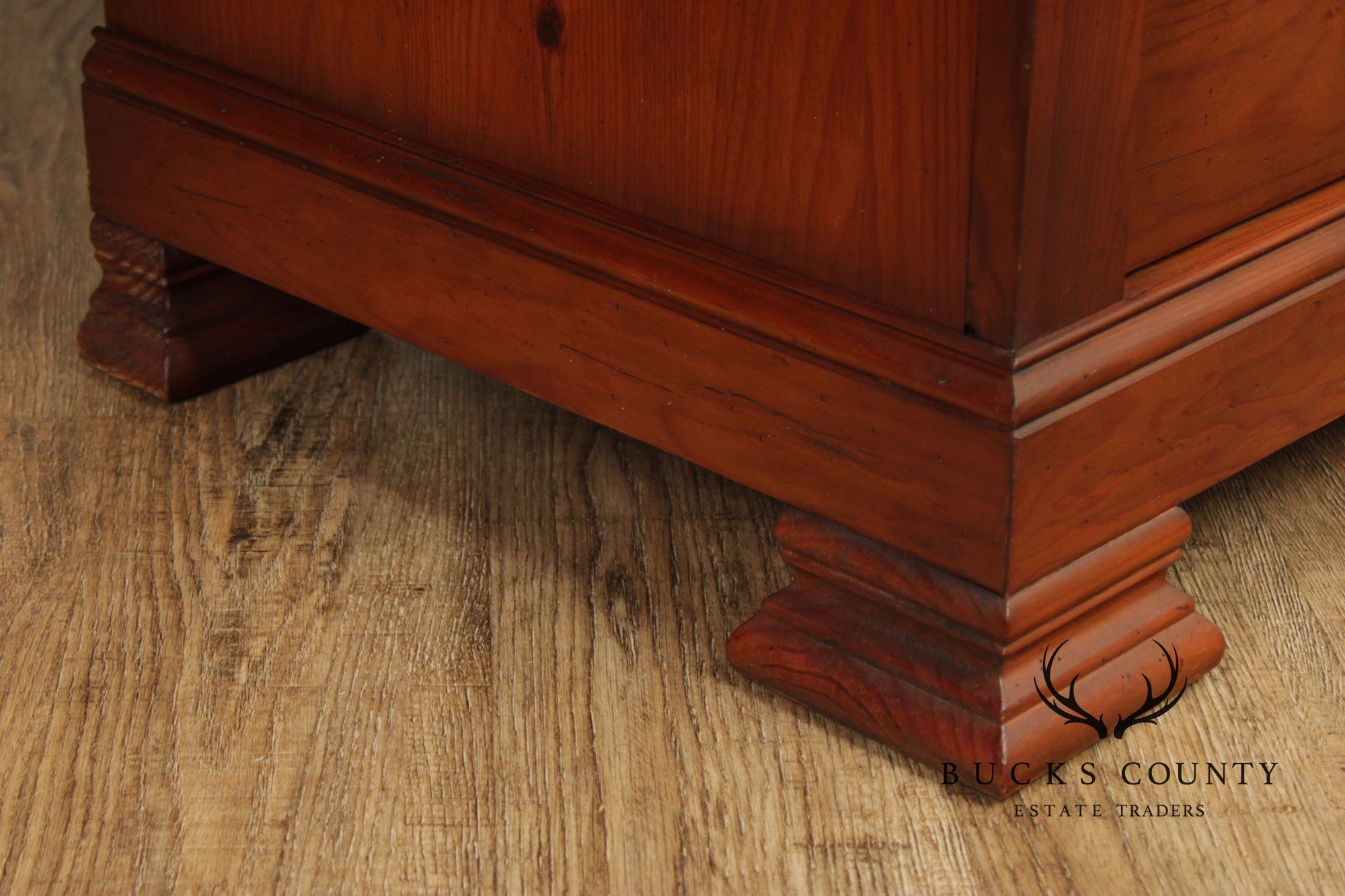 Traditional Pine Chest of Drawers